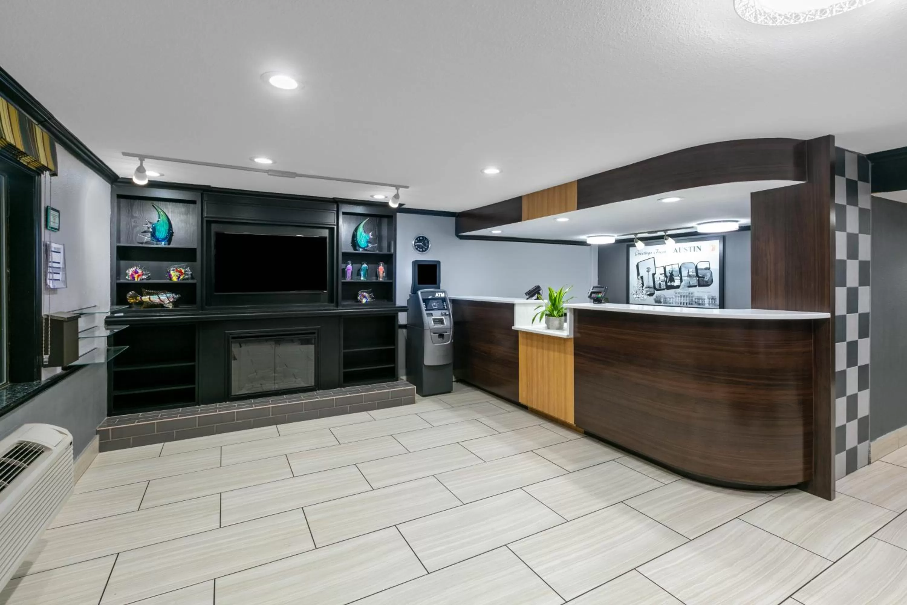 Lobby or reception in Super 8 by Wyndham Austin University/Downtown Area