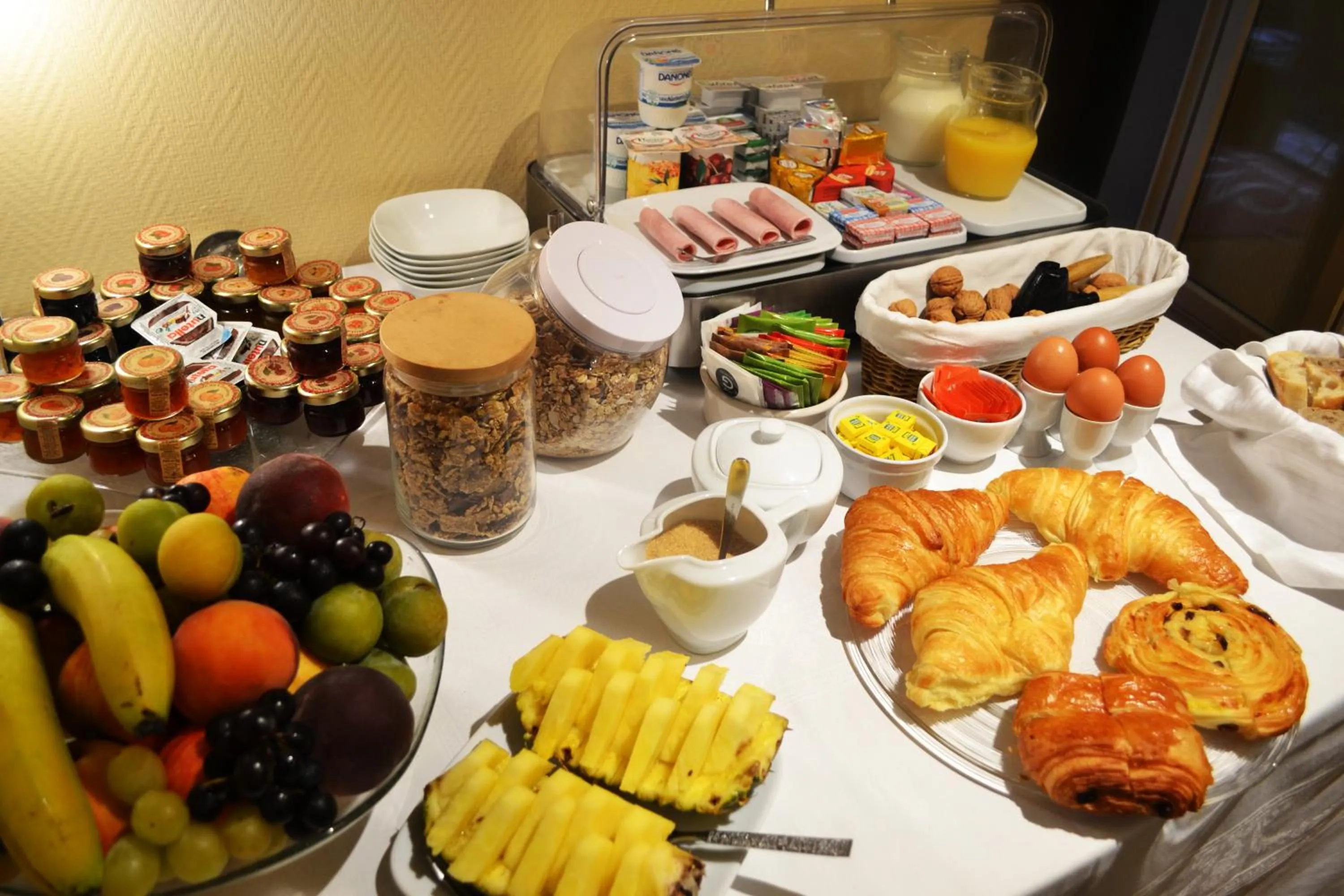 Breakfast in Hotel Windsor Home