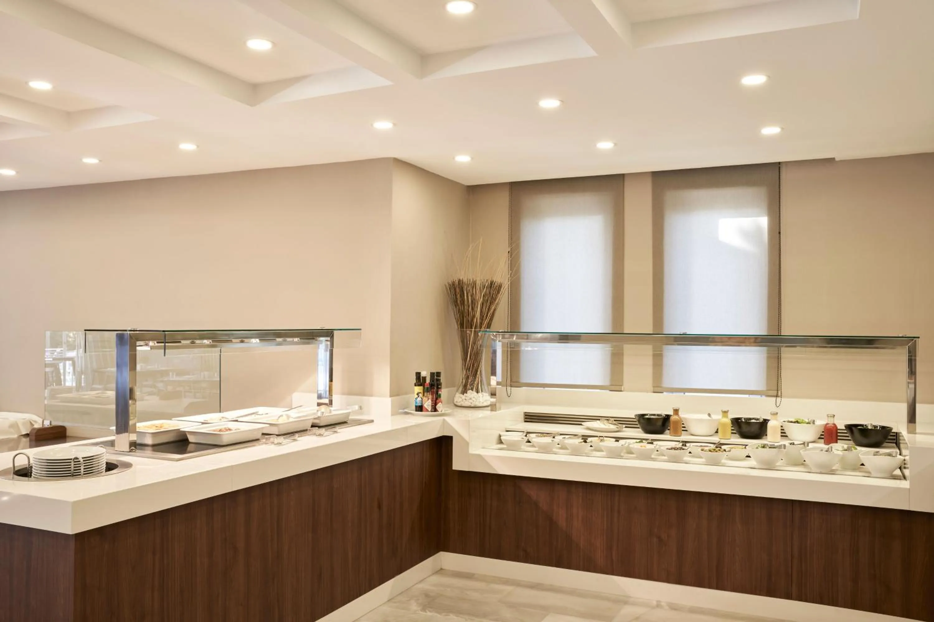 Food in Atlantica Amalthia Beach Hotel - Adults Only