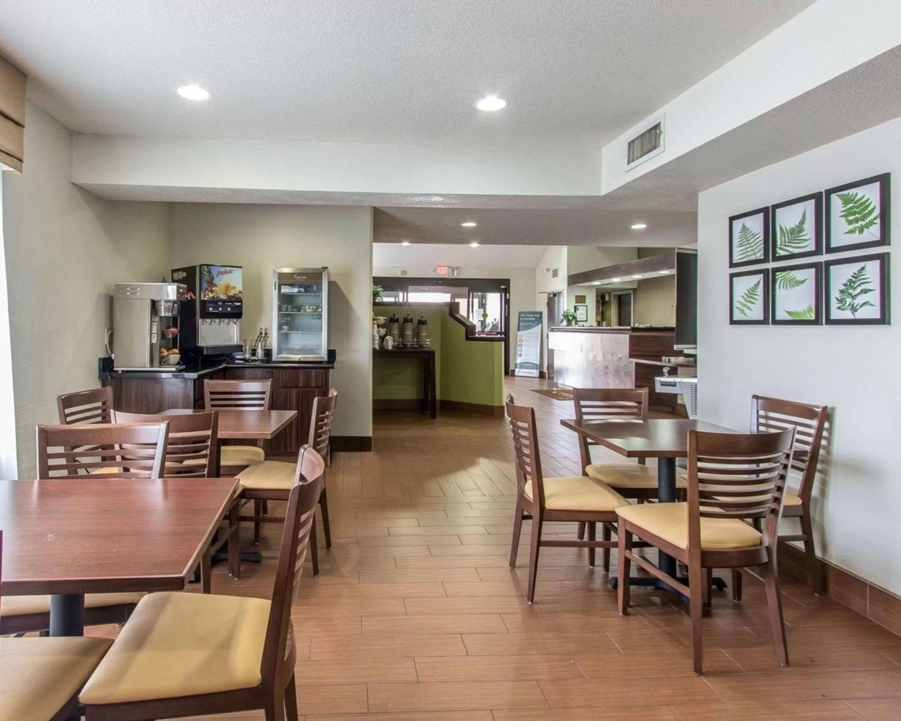 Restaurant/places to eat in The Douillet by Demeure Hotels