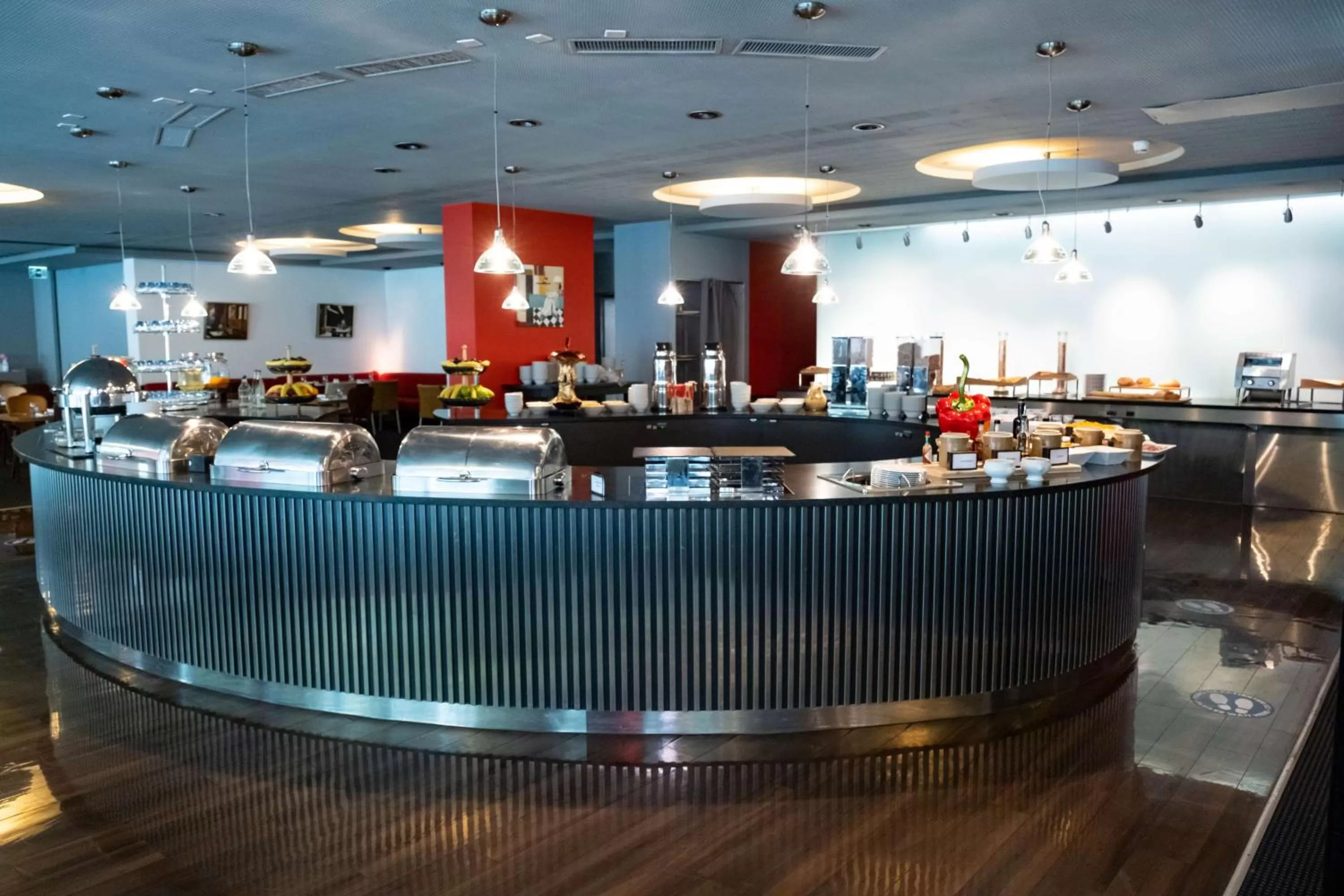 Restaurant/places to eat in Hilton Geneva Hotel and Conference Centre