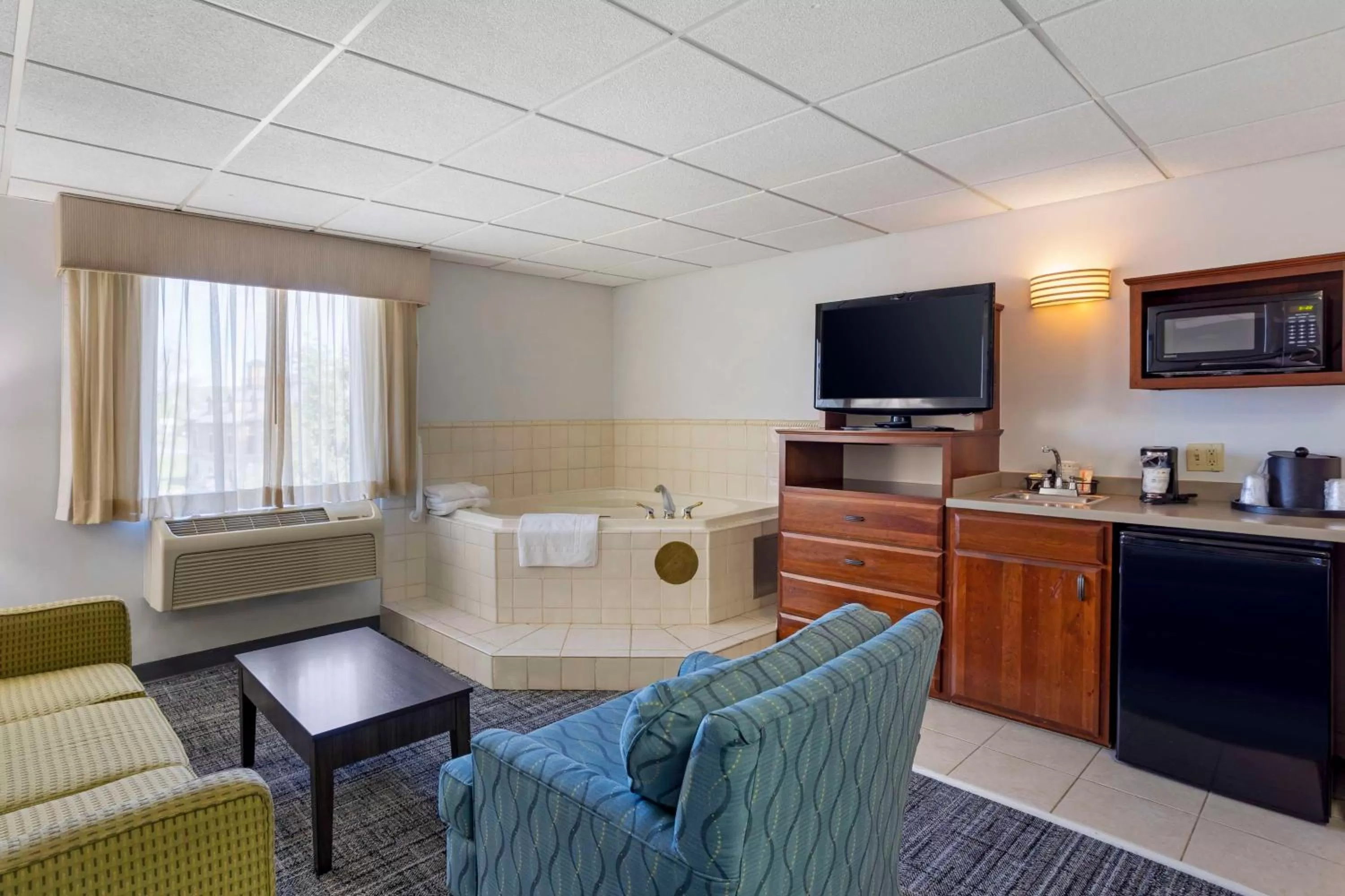 Bedroom in Best Western DuBois Hotel