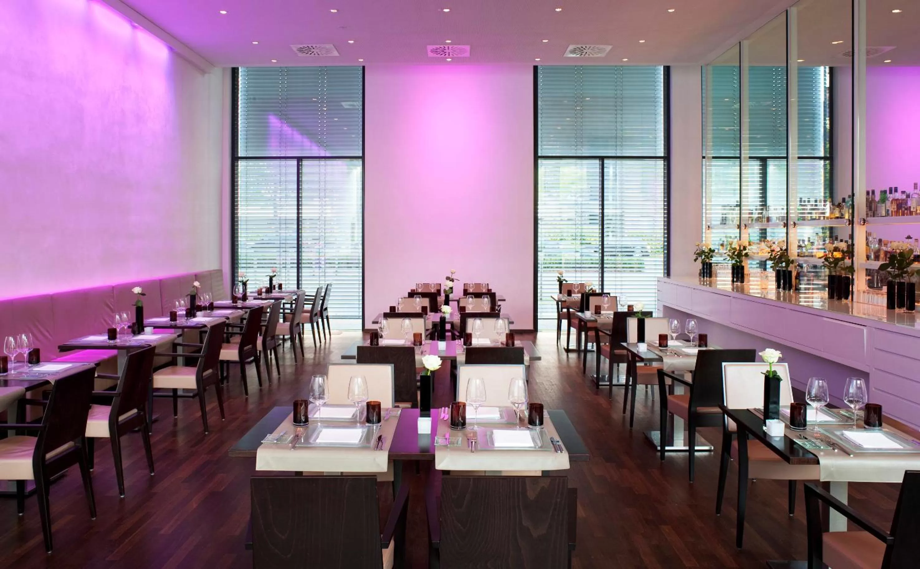 Restaurant/places to eat in INNSiDE by Meliá Düsseldorf Derendorf