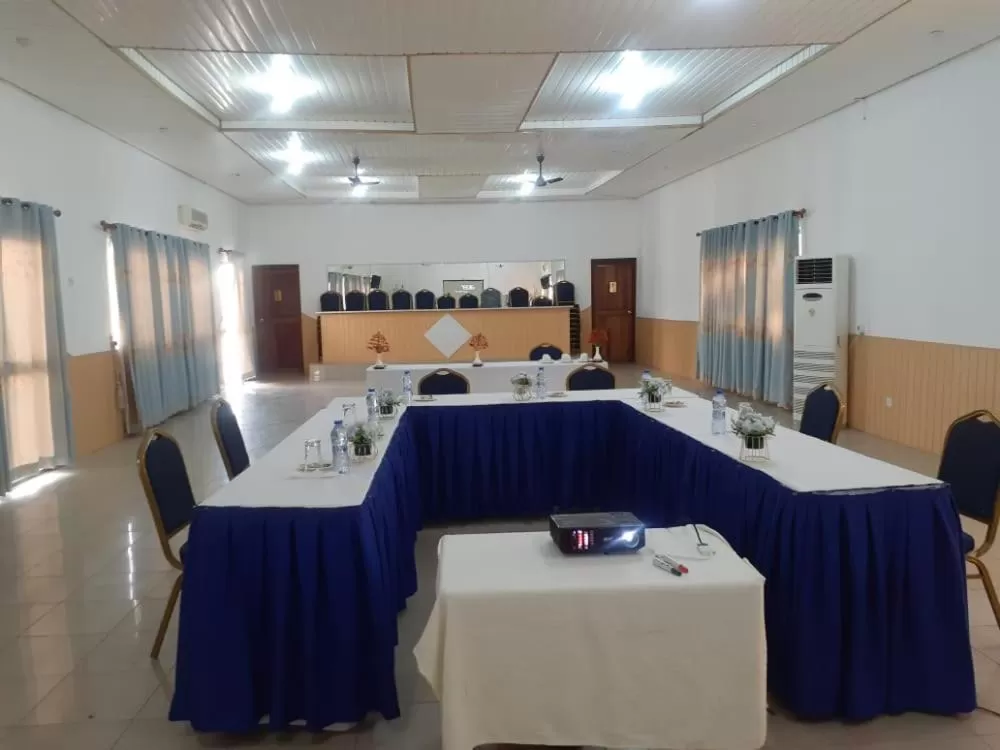 Meeting/conference room in Hans Cottage Botel