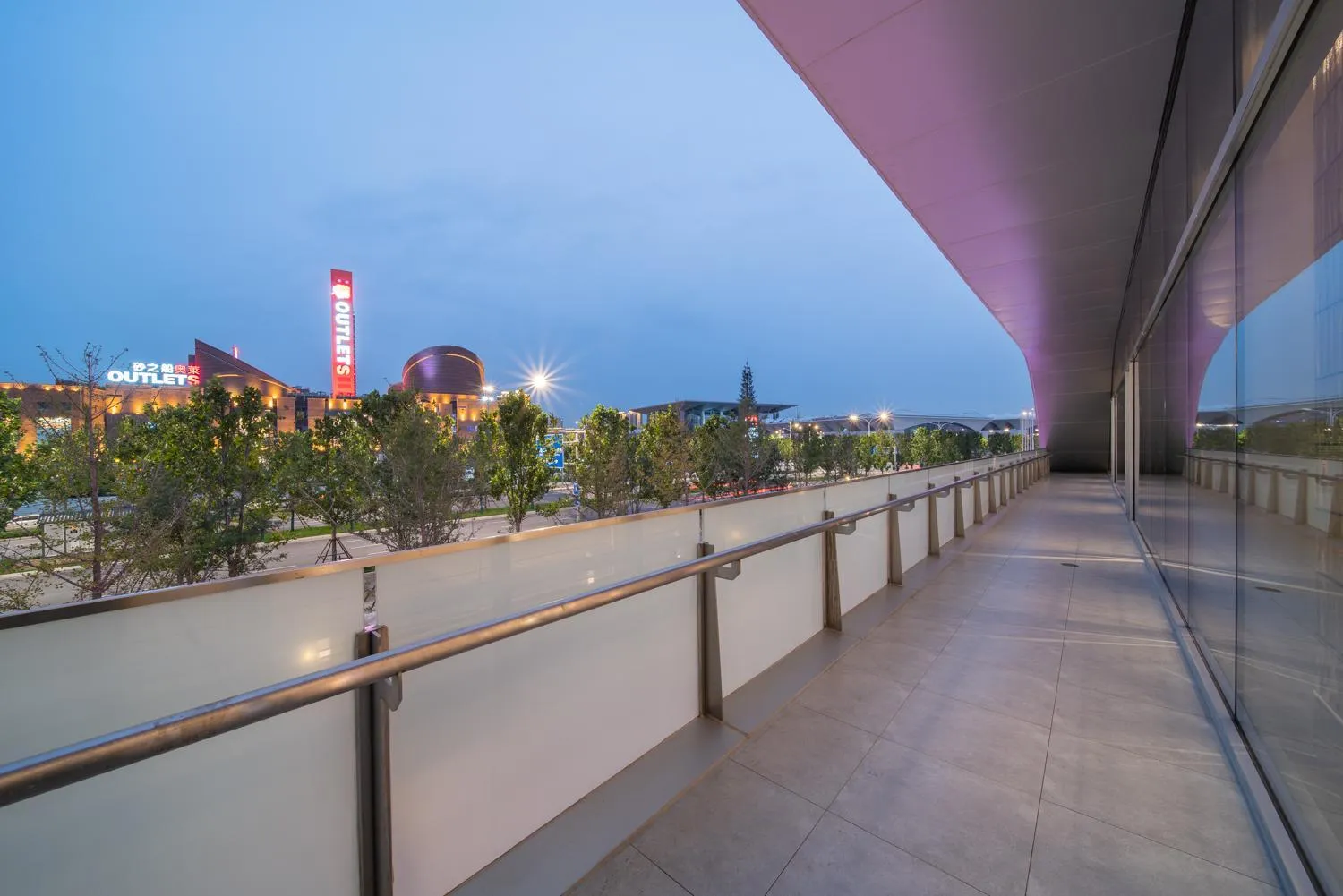 Balcony/Terrace in HUALUXE Xi'an Chanba by IHG-西安浐灞华邑酒店-Near Xi'an International Convention Exhibition Center and Shopping mall and The Romantic show of Xi'an-Free Luggage Storage-English Service