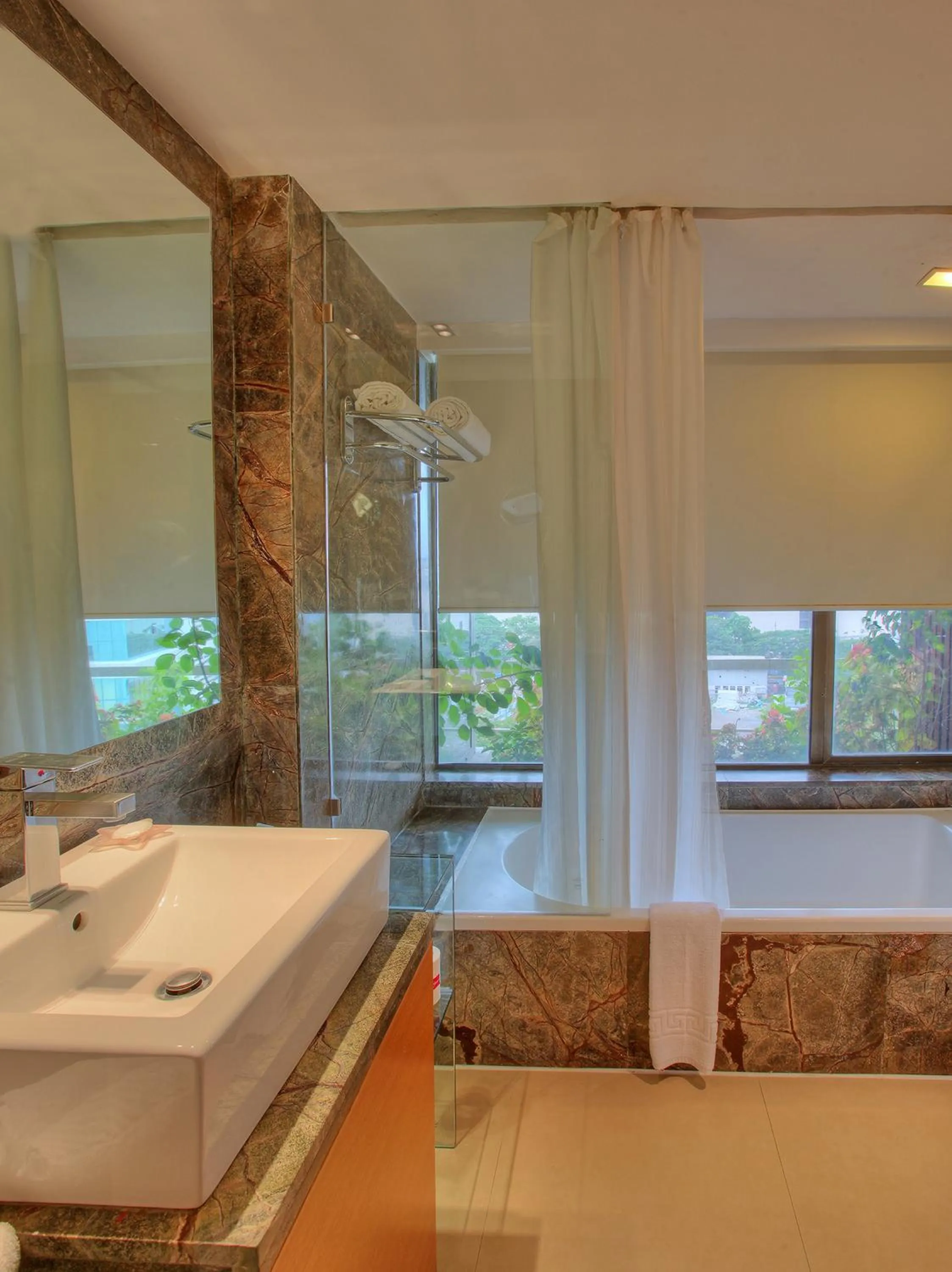 Bathroom in Hotel Parc Estique