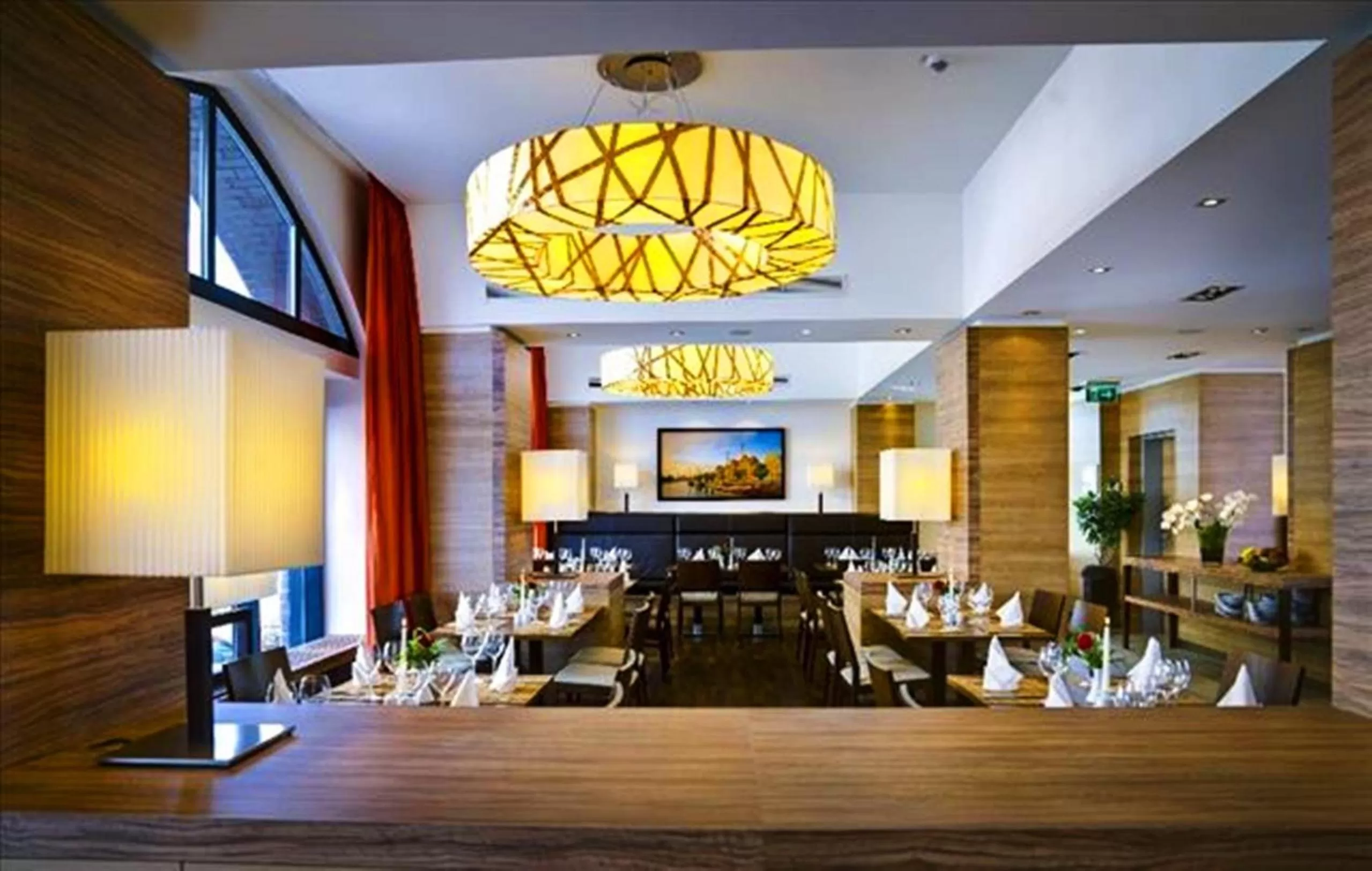 Restaurant/places to eat in H+ Hotel Lübeck