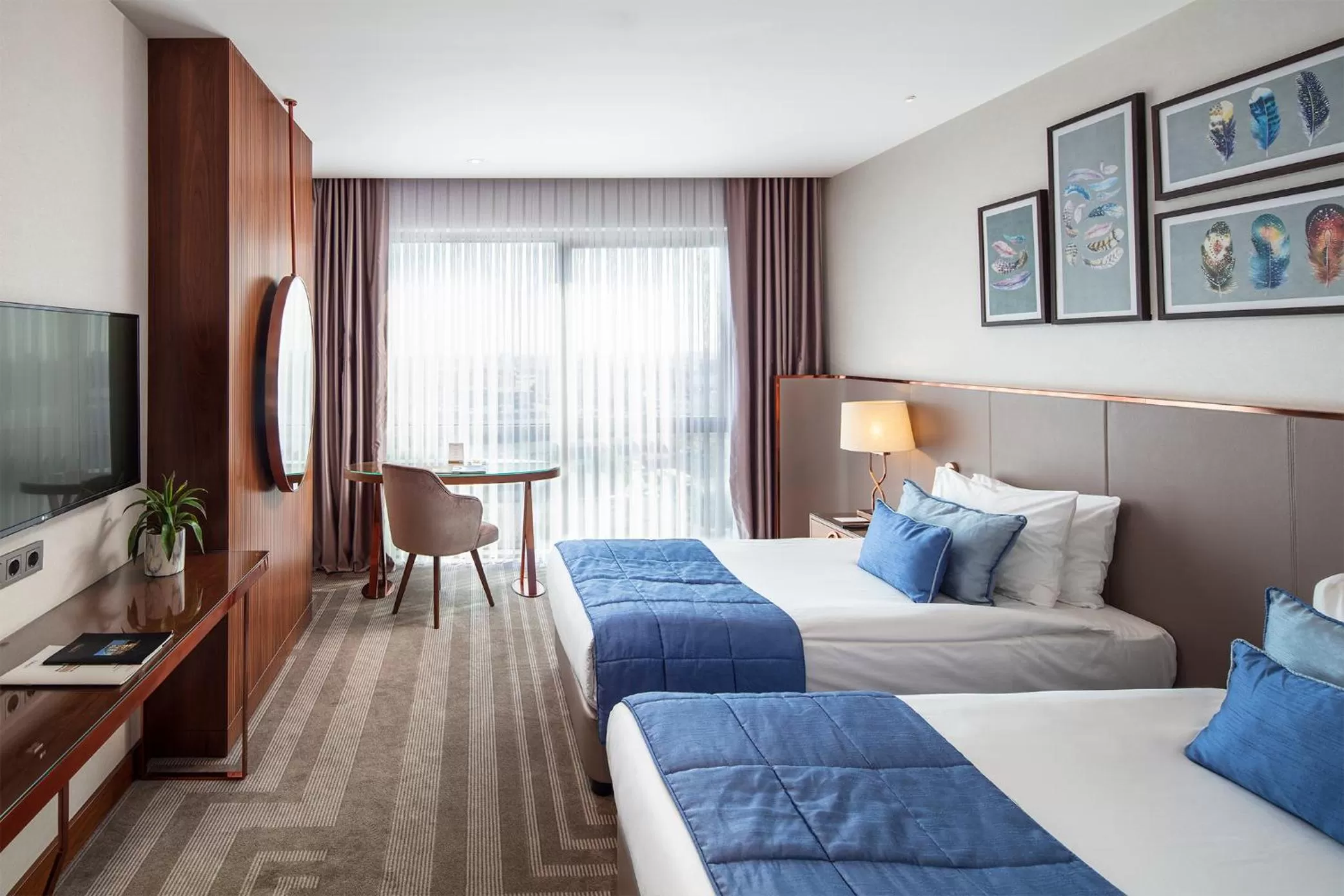 Shower, Bed in Lionel Hotel Istanbul