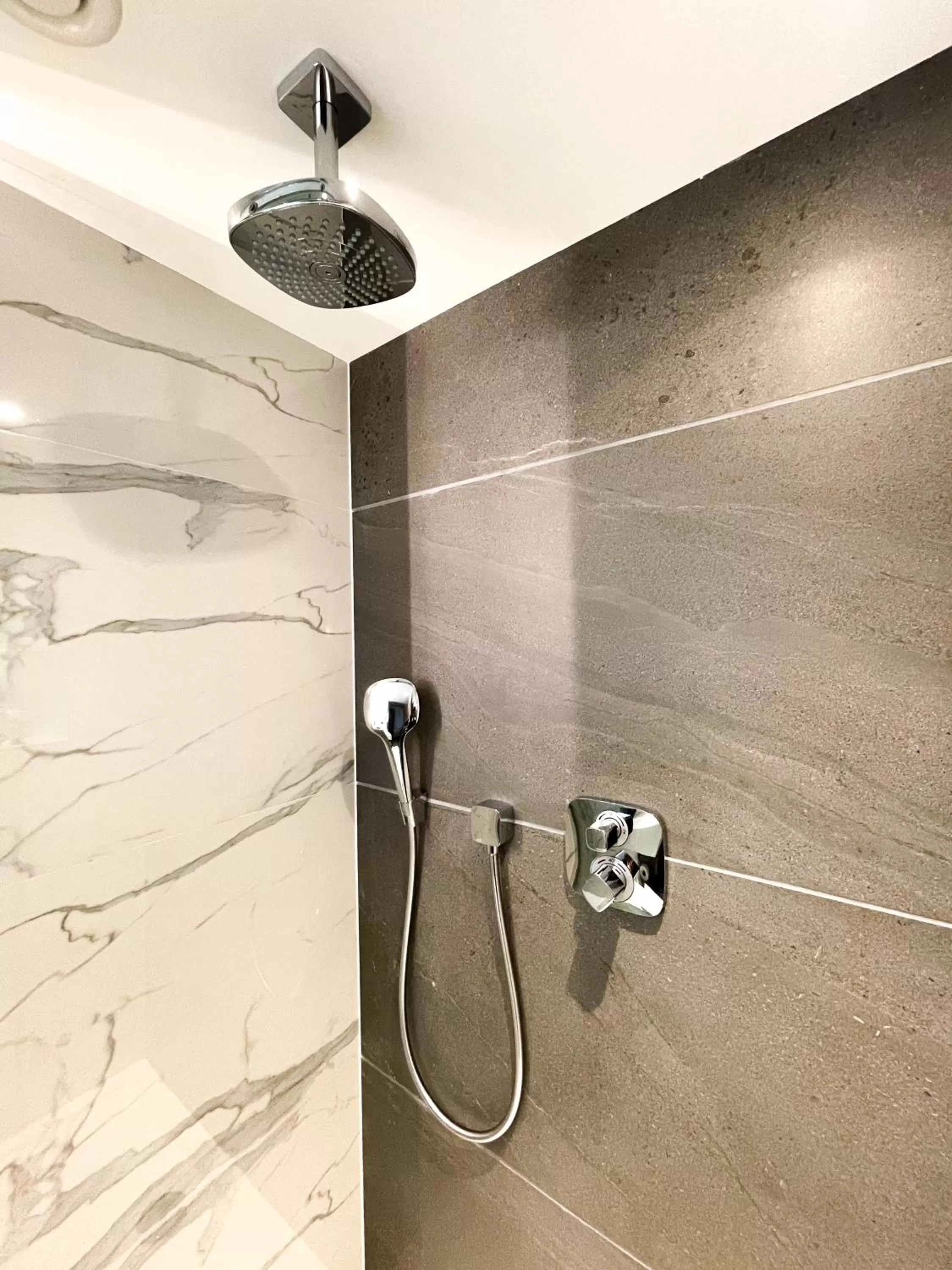 Merit Kensington Hotel