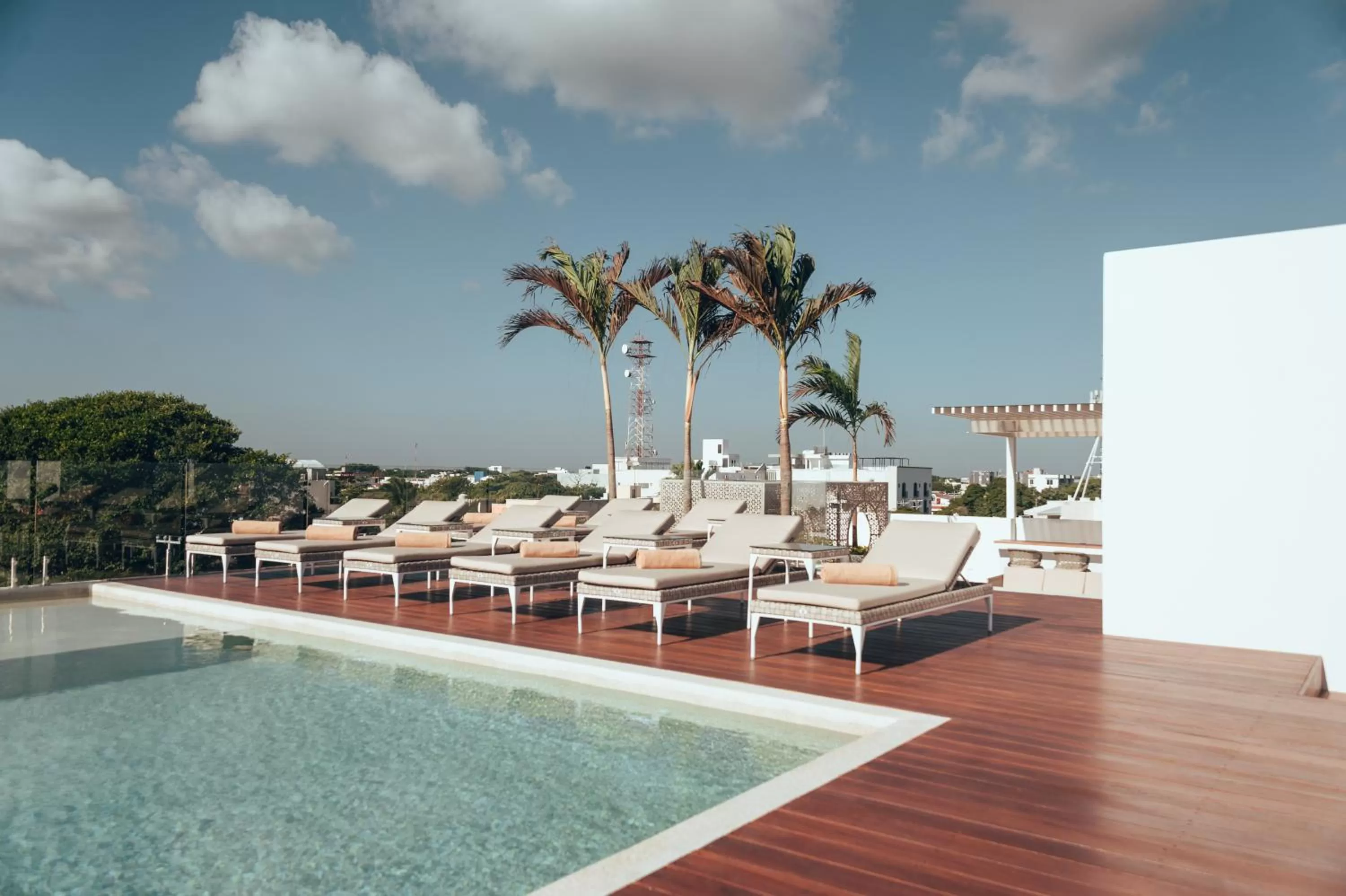 Swimming pool in Antera Hotel & Residences