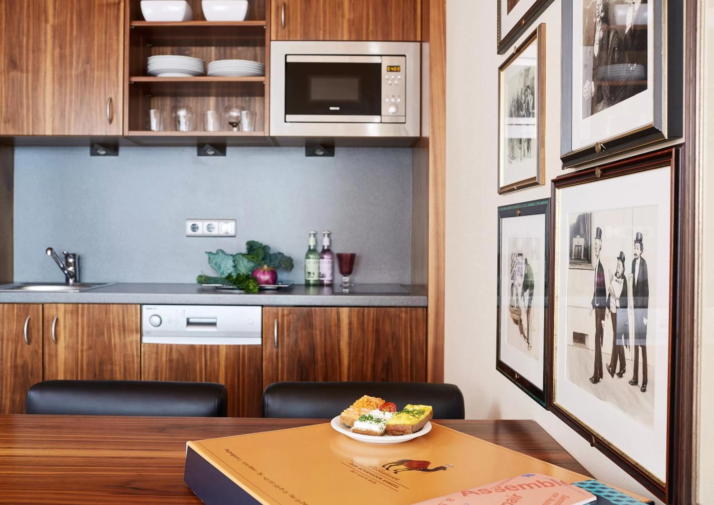 Kitchen or kitchenette in Living Hotel an der Oper