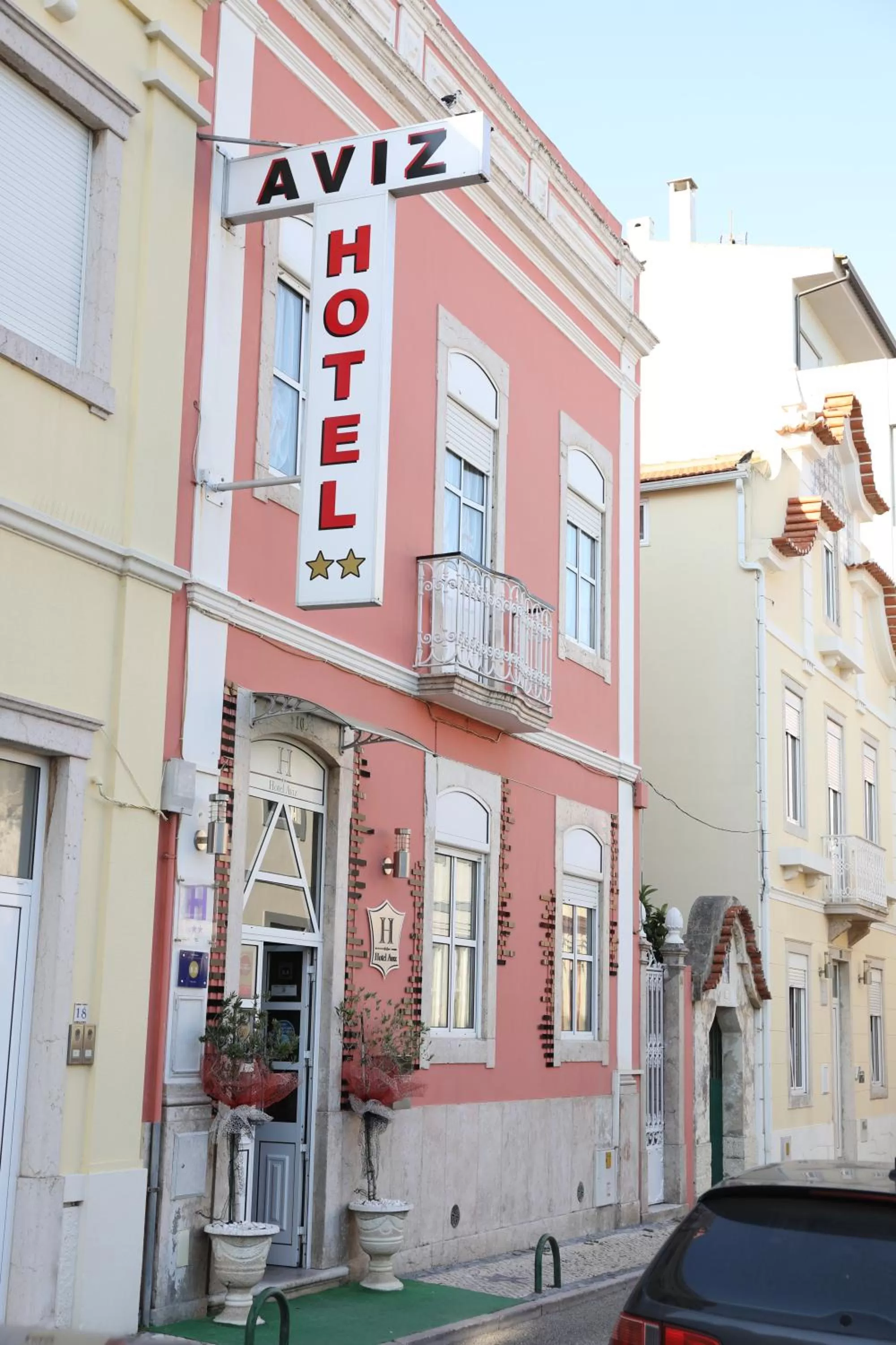 Property building in Hotel Aviz