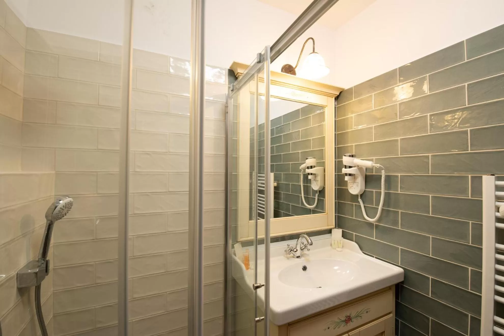 Bathroom in HOTEL BOUTIQUE CASA CHITIC -HOTEL AND RESTAURANT Str Johann Gott nr7