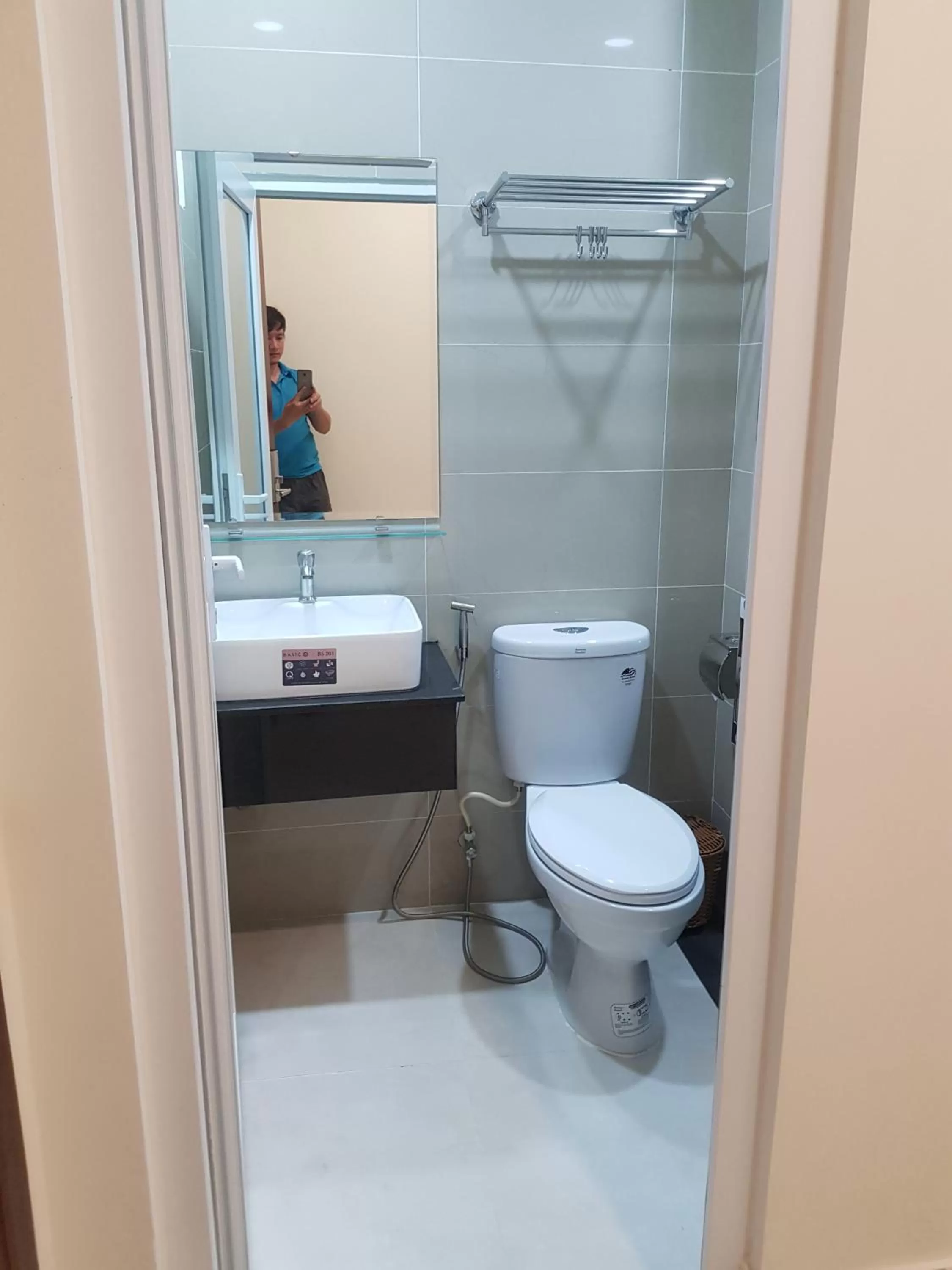 Shower in Victory Airport Hotel