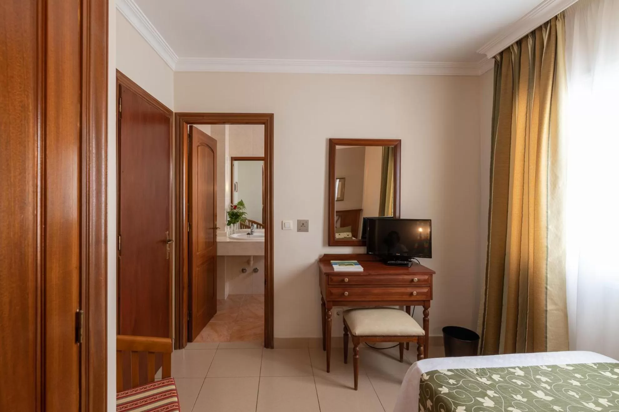 Photo of the whole room, Bed in Hotel Marte