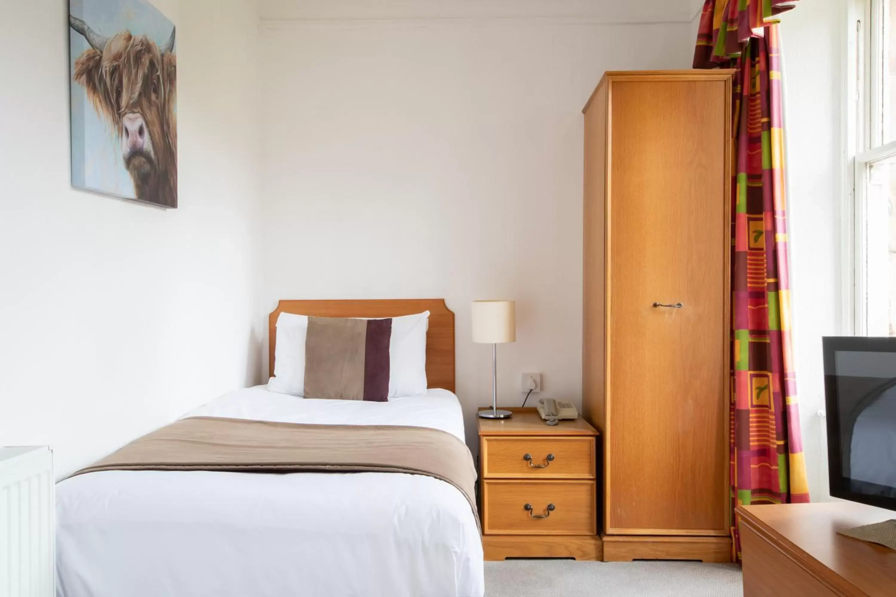 Single Room in The Pitlochry Hydro Hotel Single Room in The Pitlochry Hydro Hotel