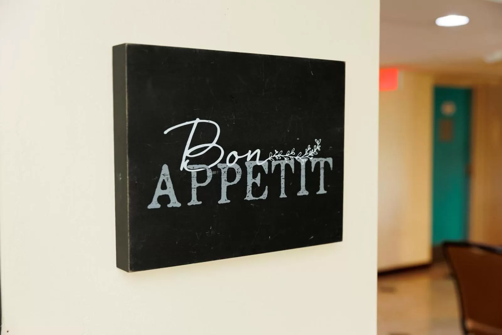 Decorative detail in Garnet Inn & Suites, Orlando