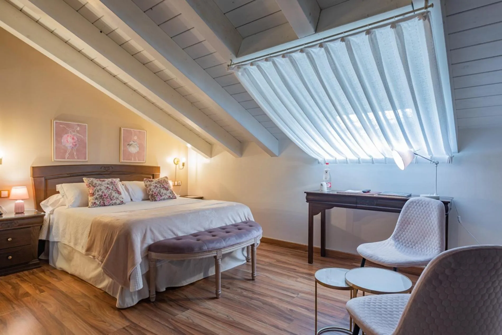 Bed in Hotel & Spa María Manuela