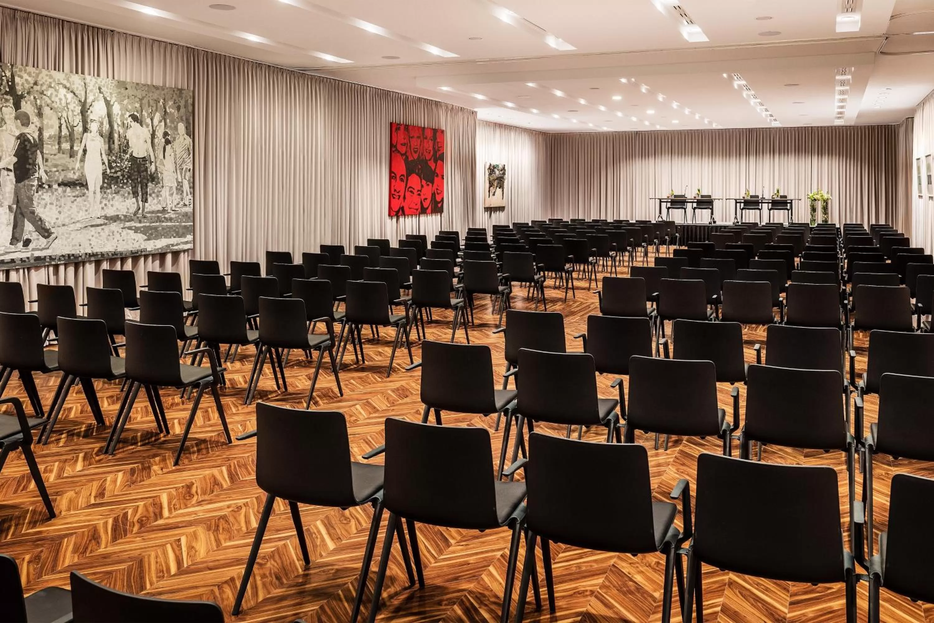 Meeting/conference room in Le Méridien Vienna