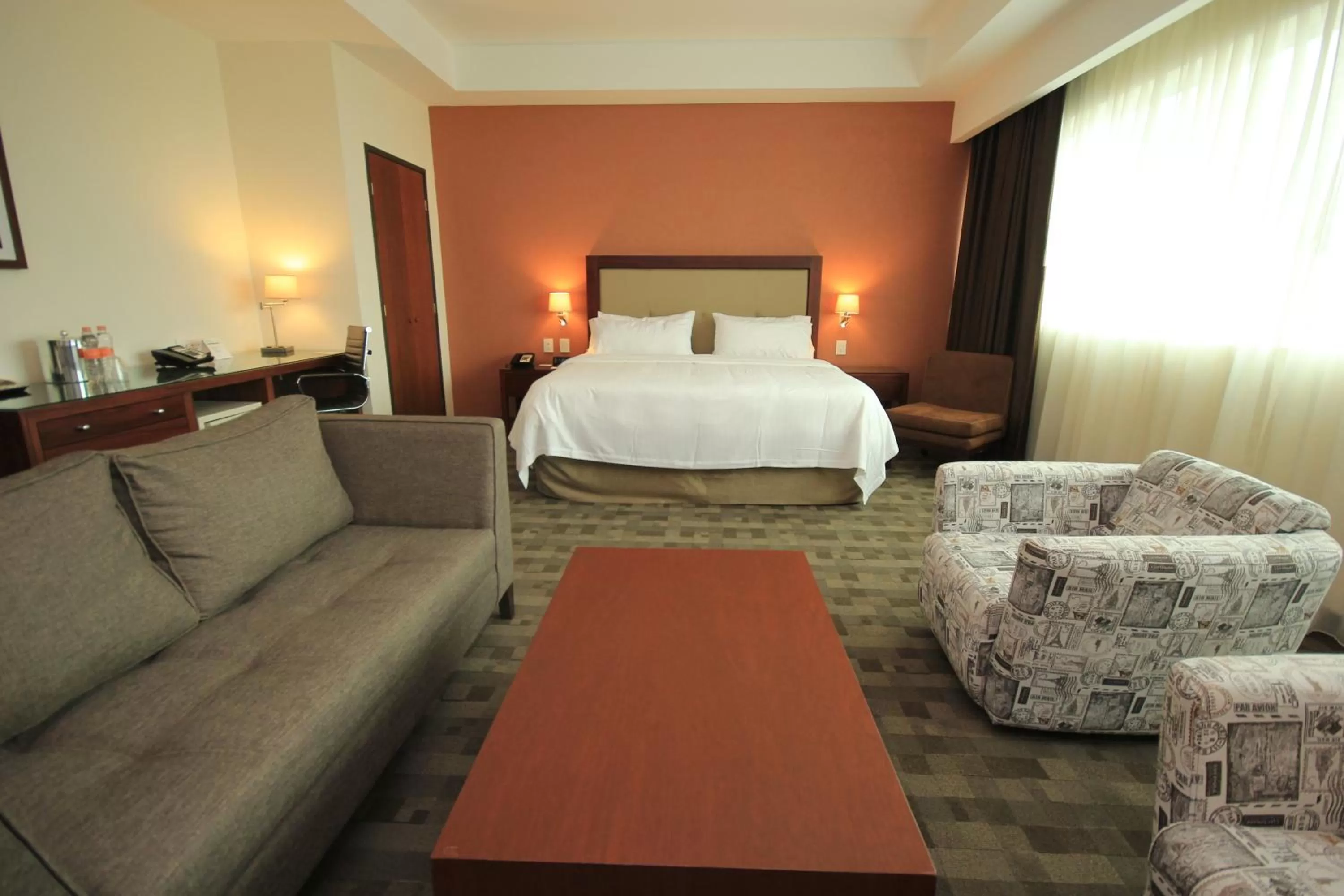 Photo of the whole room, Bed in Holiday Inn & Suites Plaza Mayor by IHG