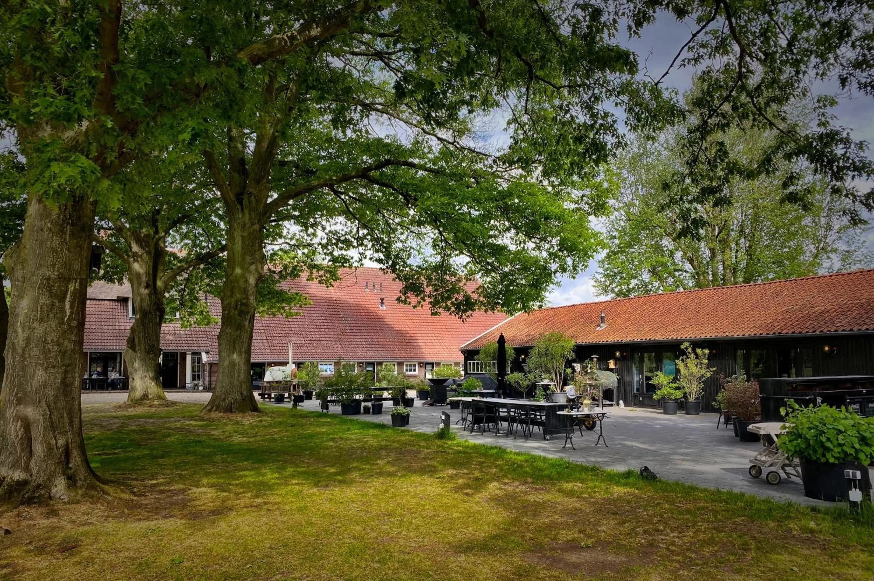 BBQ facilities, Property Building in Boutique B&B Hoeve de Haar