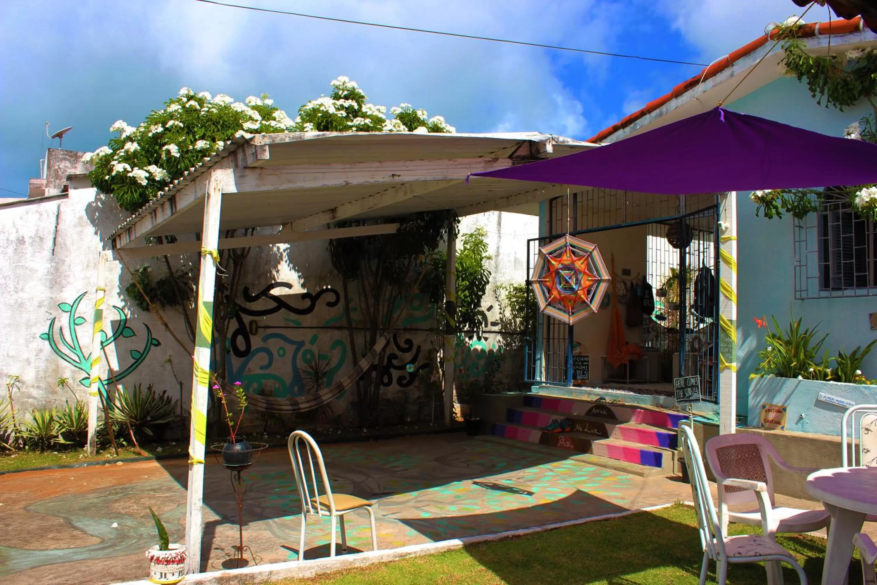 Property building in Hostel Das Canárias