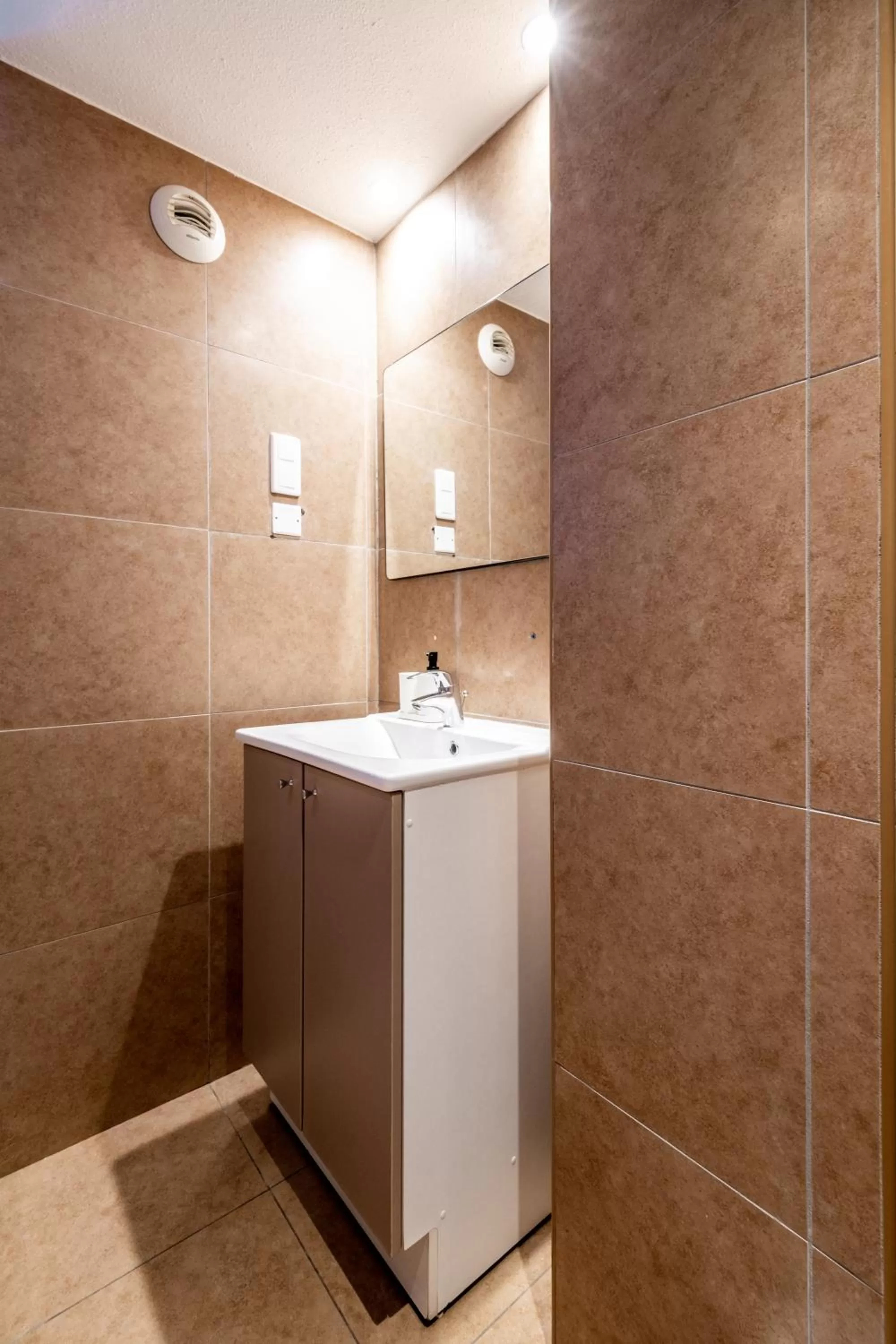 Bathroom in Résidence Chateau d'Acotz - Avec piscine à 600m des plages à Saint-Jean-de-Luz