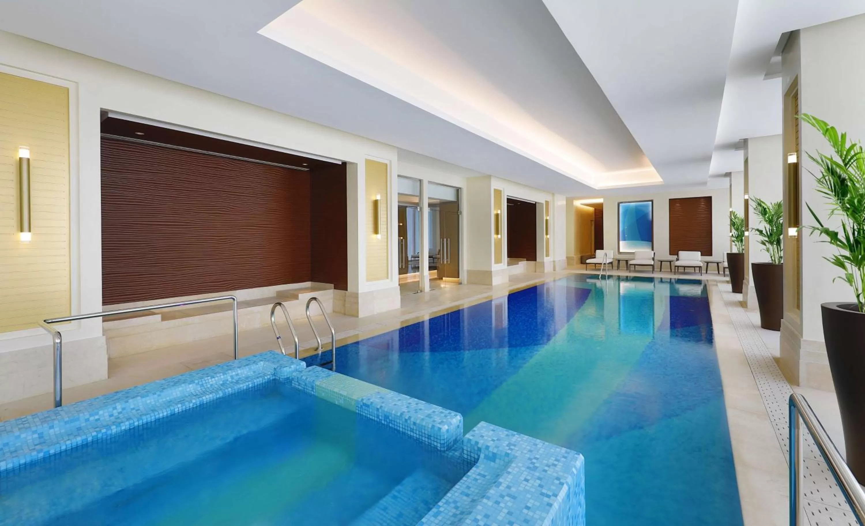 Swimming pool in Hilton Riyadh Hotel & Residences