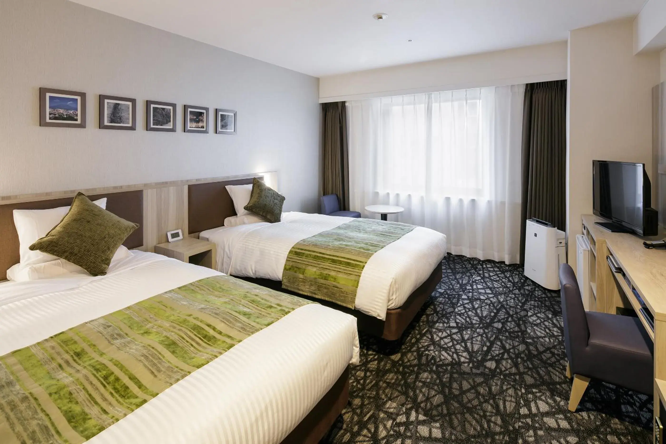 Superior Twin Room - Non-Smoking in Hotel Mystays Kagoshima Tenmonkan Superior Twin Room - Non-Smoking in Hotel Mystays Kagoshima Tenmonkan