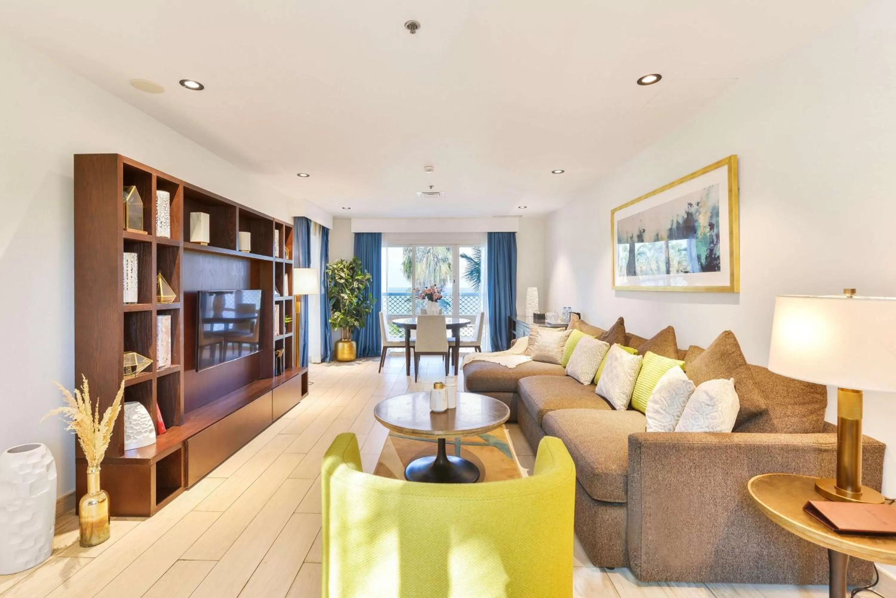 Photo of the whole room in Radisson Blu Resort, Fujairah