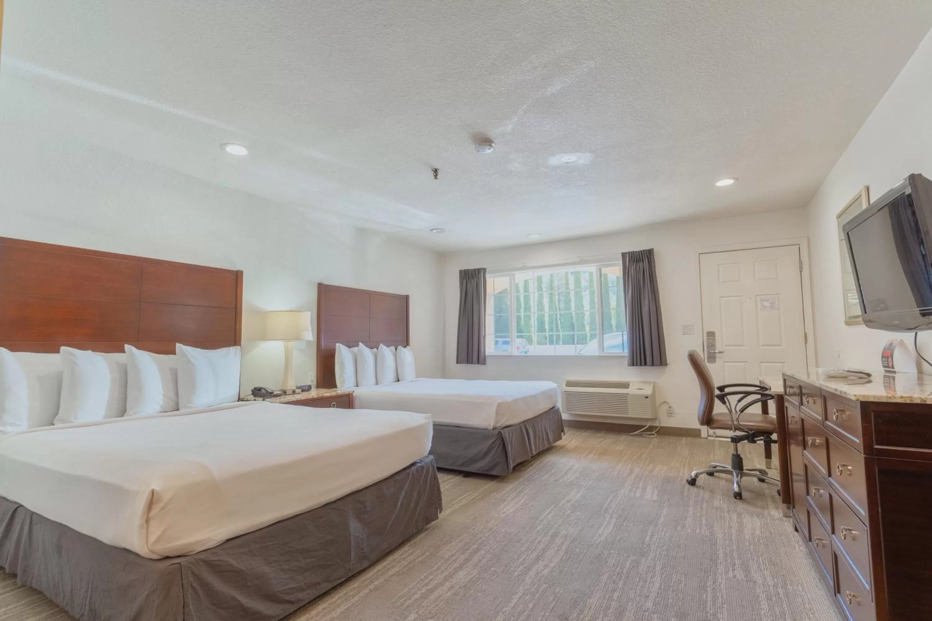 Bed in The Yosemite Inn