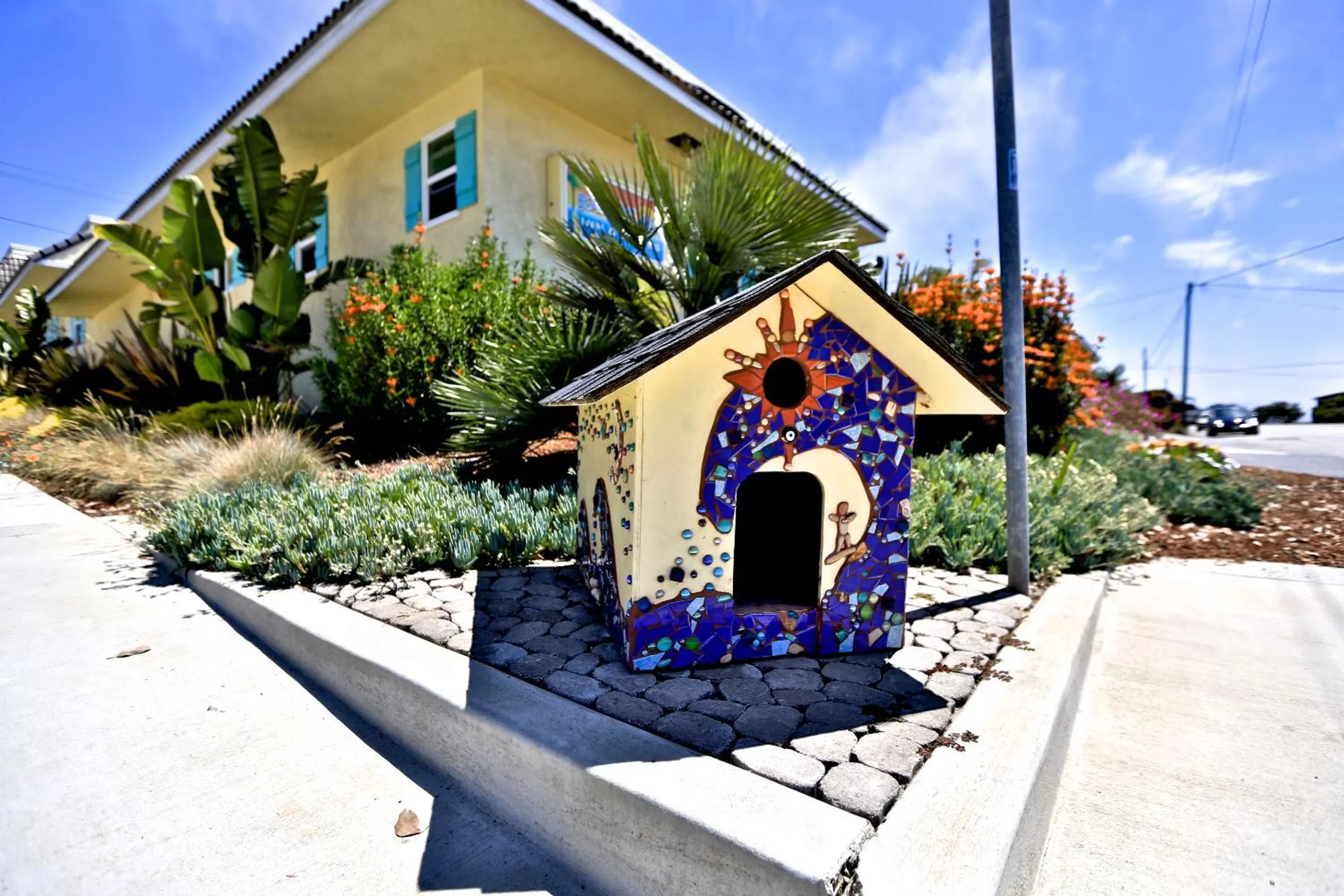 Facade/entrance in Beach Bungalow Inn and Suites