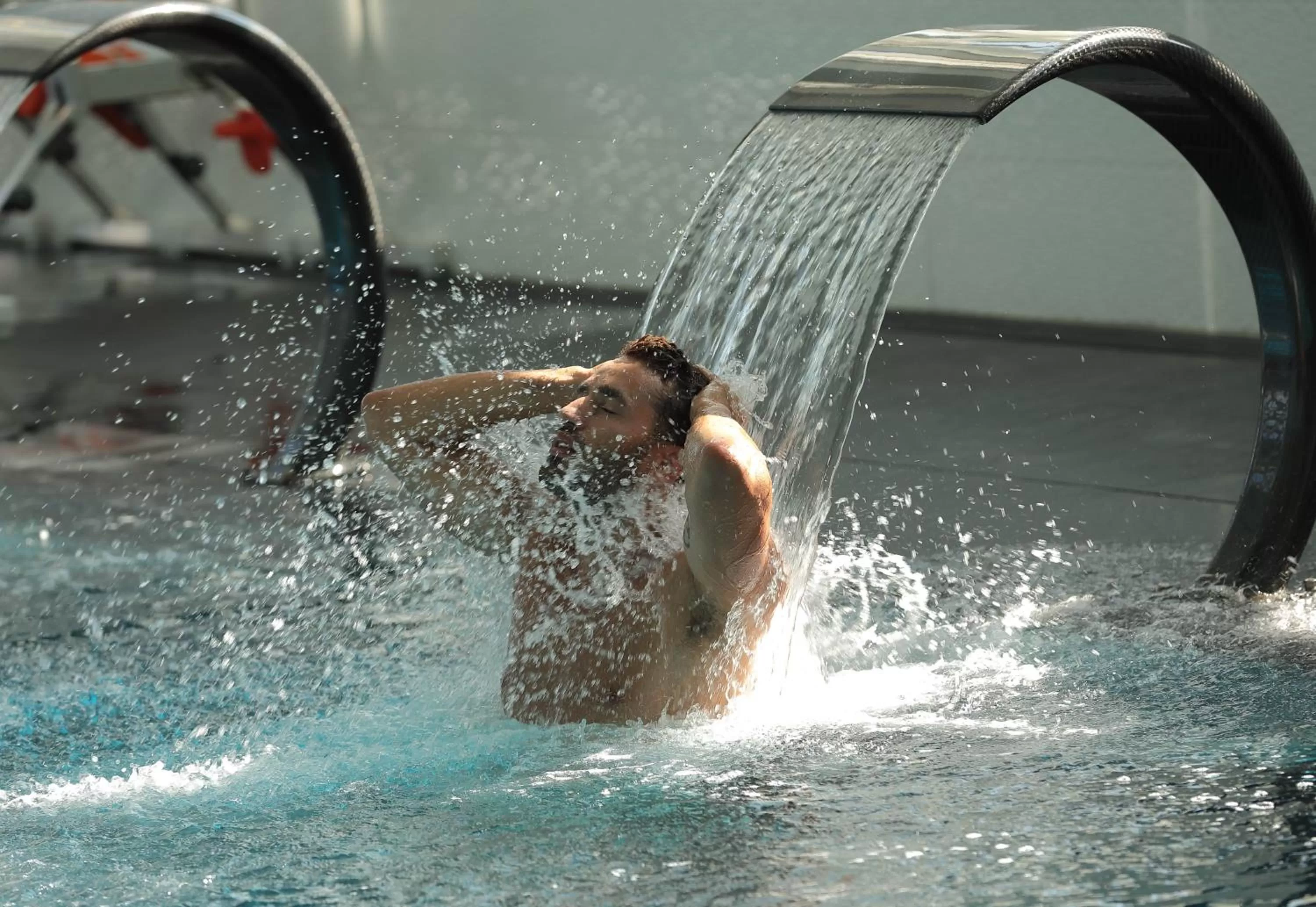 Swimming pool in Vichy Célestins Spa Hôtel Casablanca