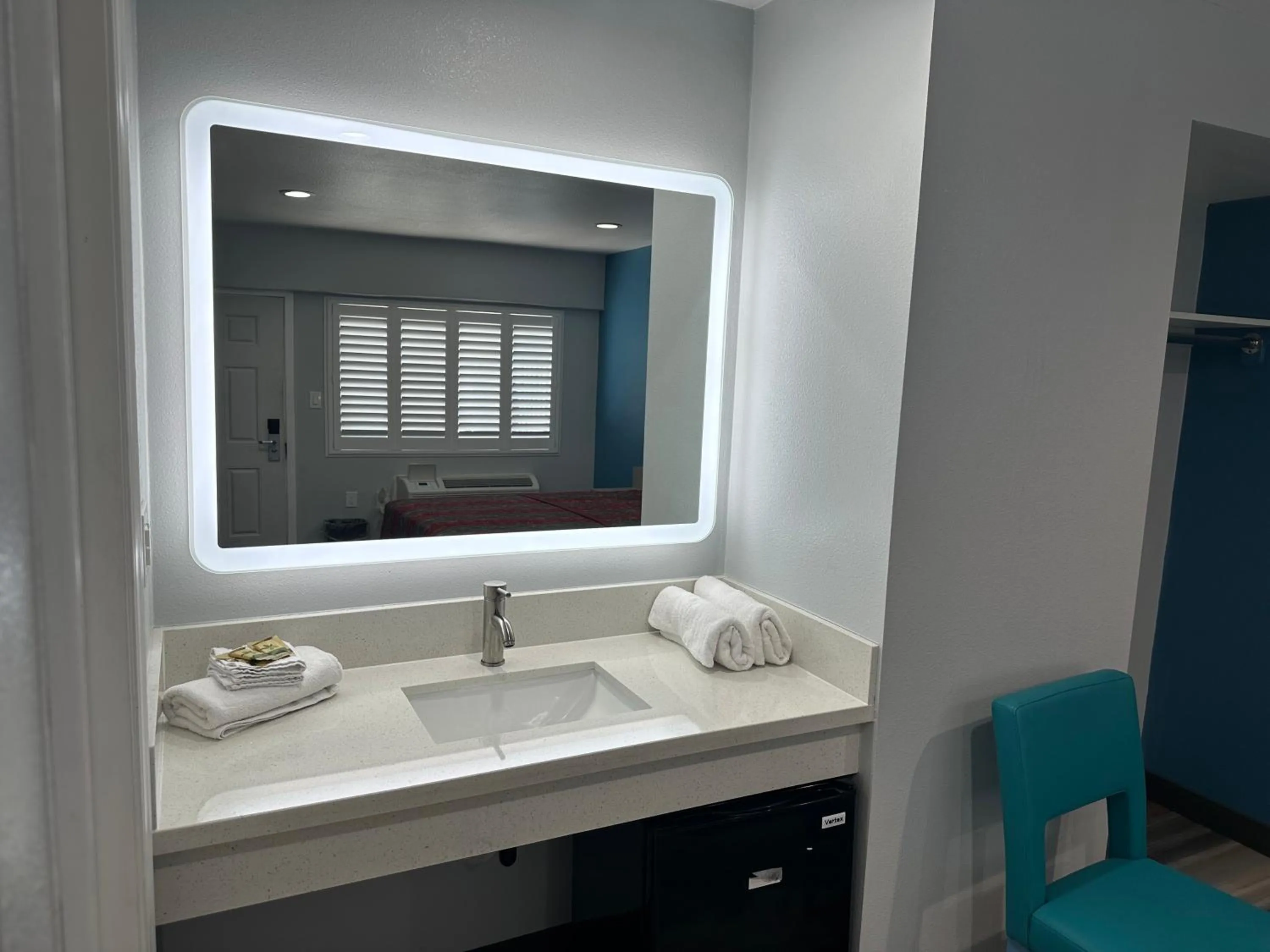 Sahara Inn - Los Angeles