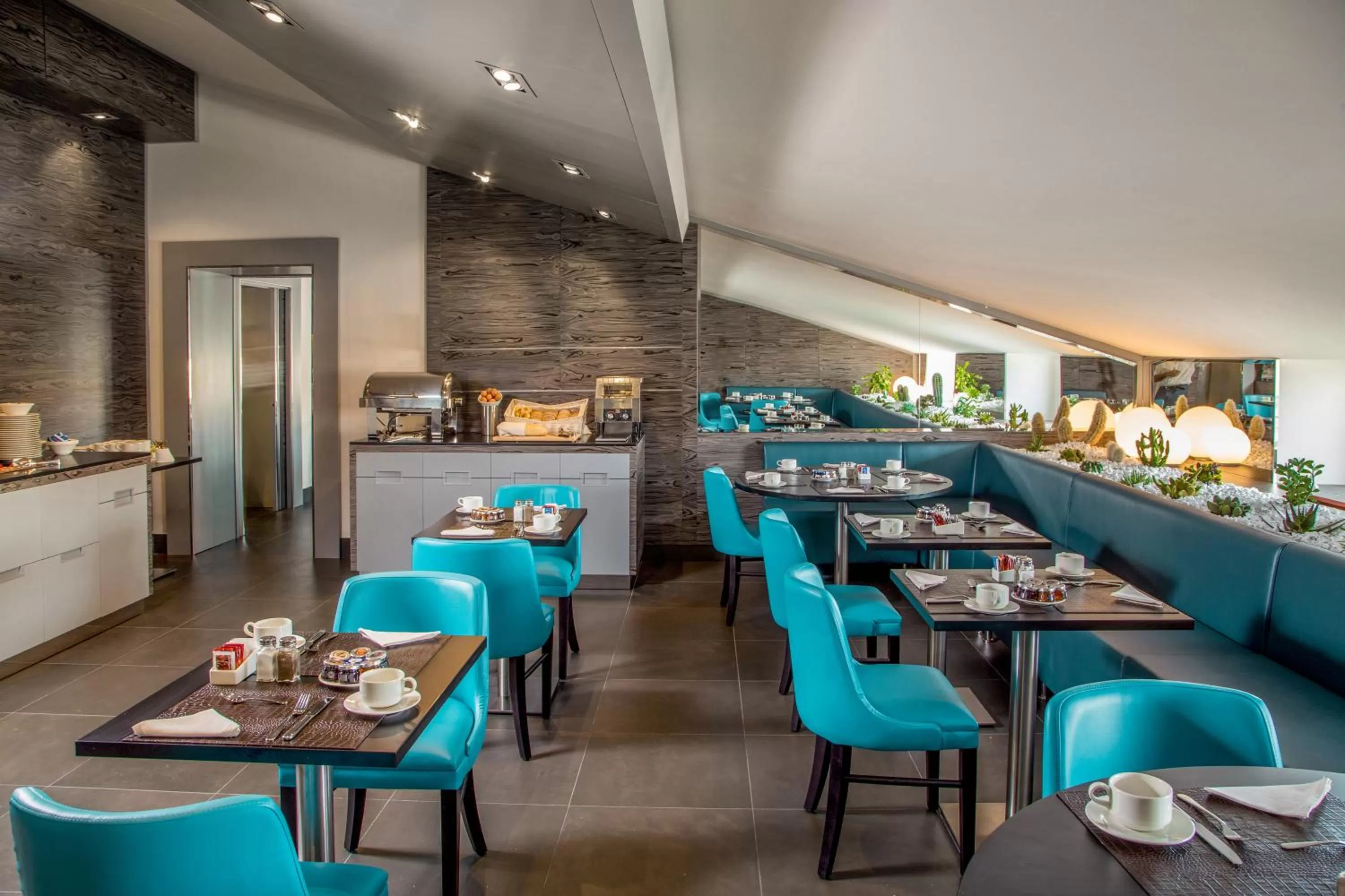 Restaurant/places to eat in Gioberti Art Hotel