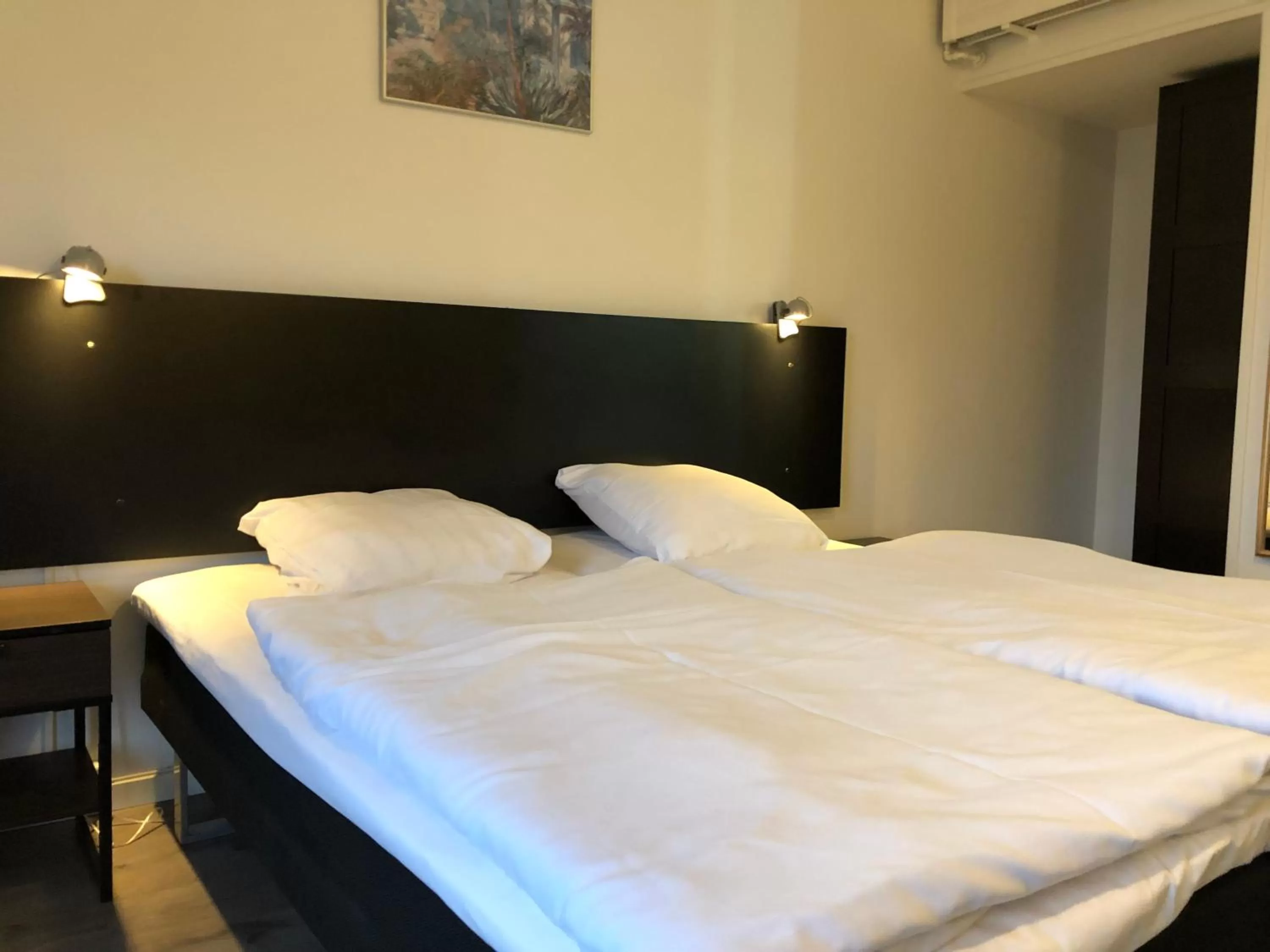 Bed in Hotel Aulum Kro