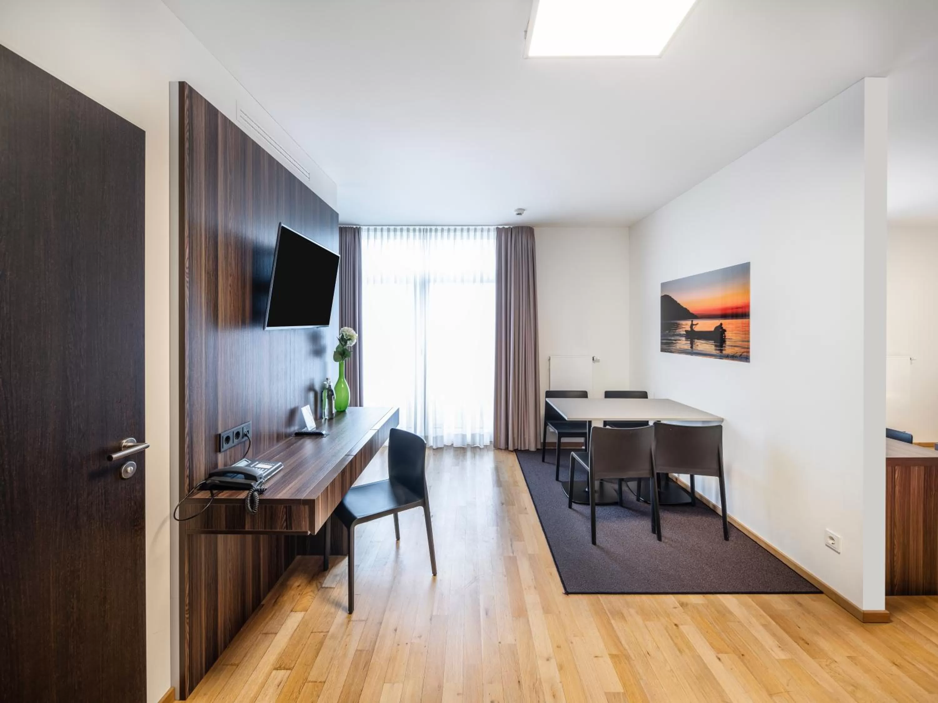 Seating area in sevenDays Hotel BoardingHouse