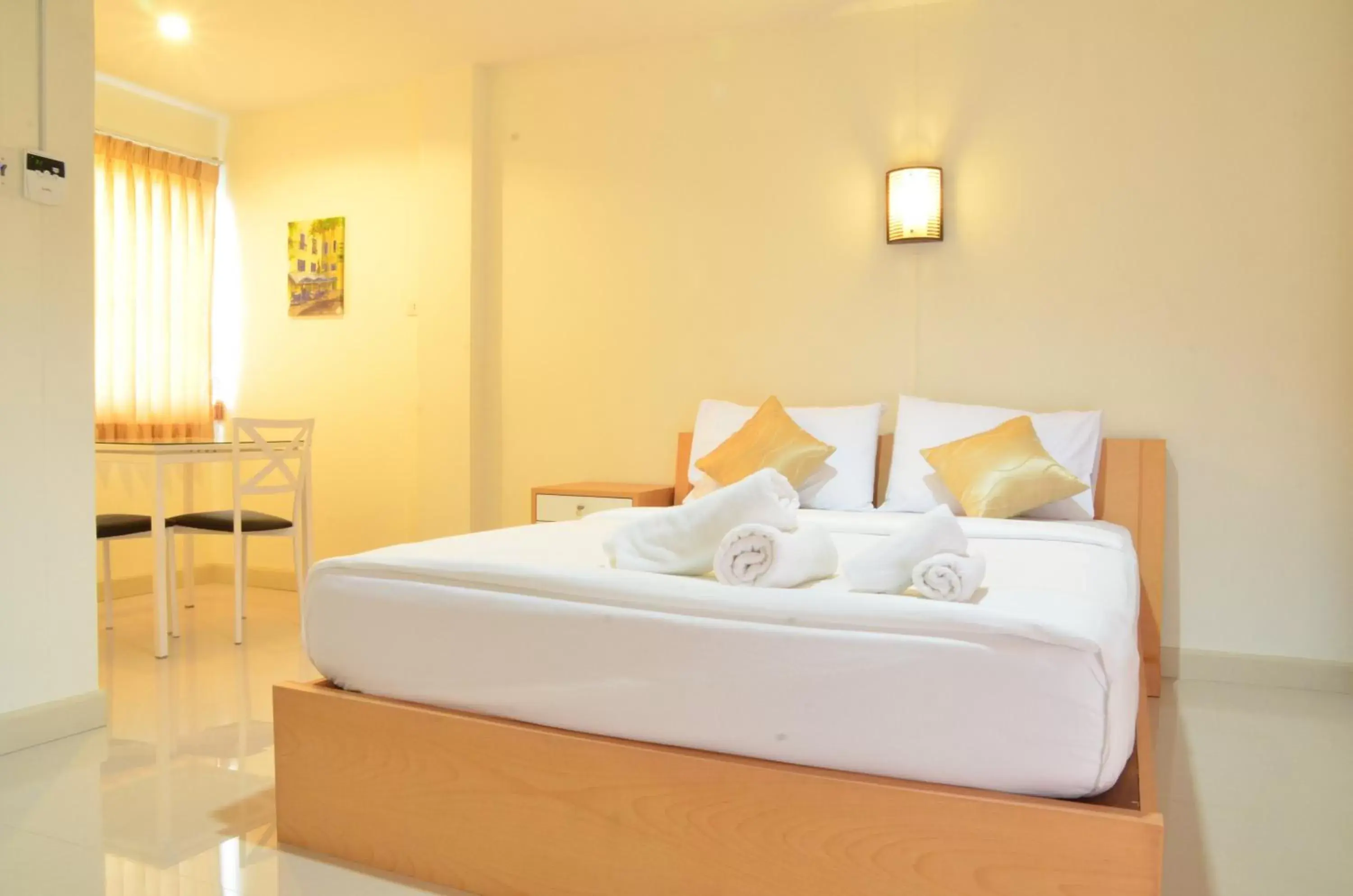 Standard Queen Room in Baan Sanpoom Standard Queen Room in Baan Sanpoom