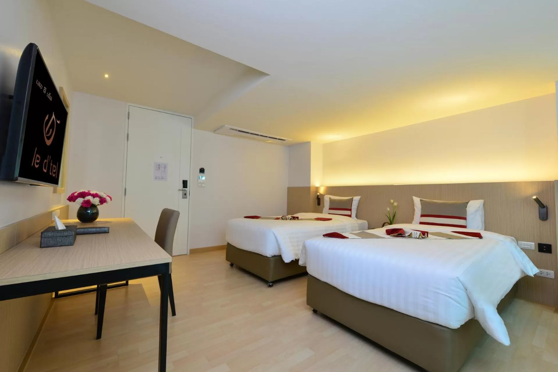 Bedroom, Bed in Le D'Tel Bangkok