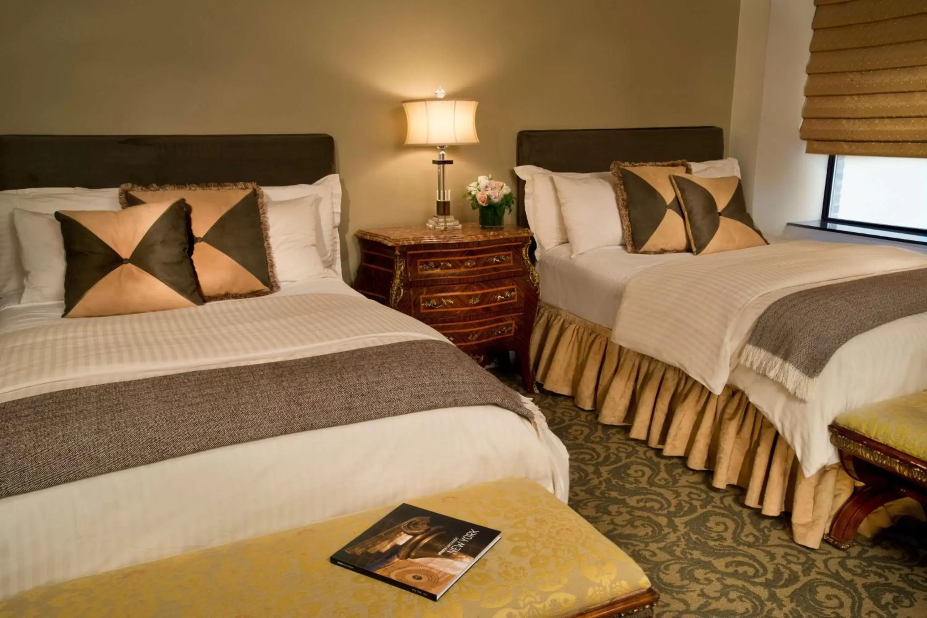 Luxury One-Bedroom Suite with Two Double Beds in The Kimberly Hotel Luxury One-Bedroom Suite with Two Double Beds in The Kimberly Hotel