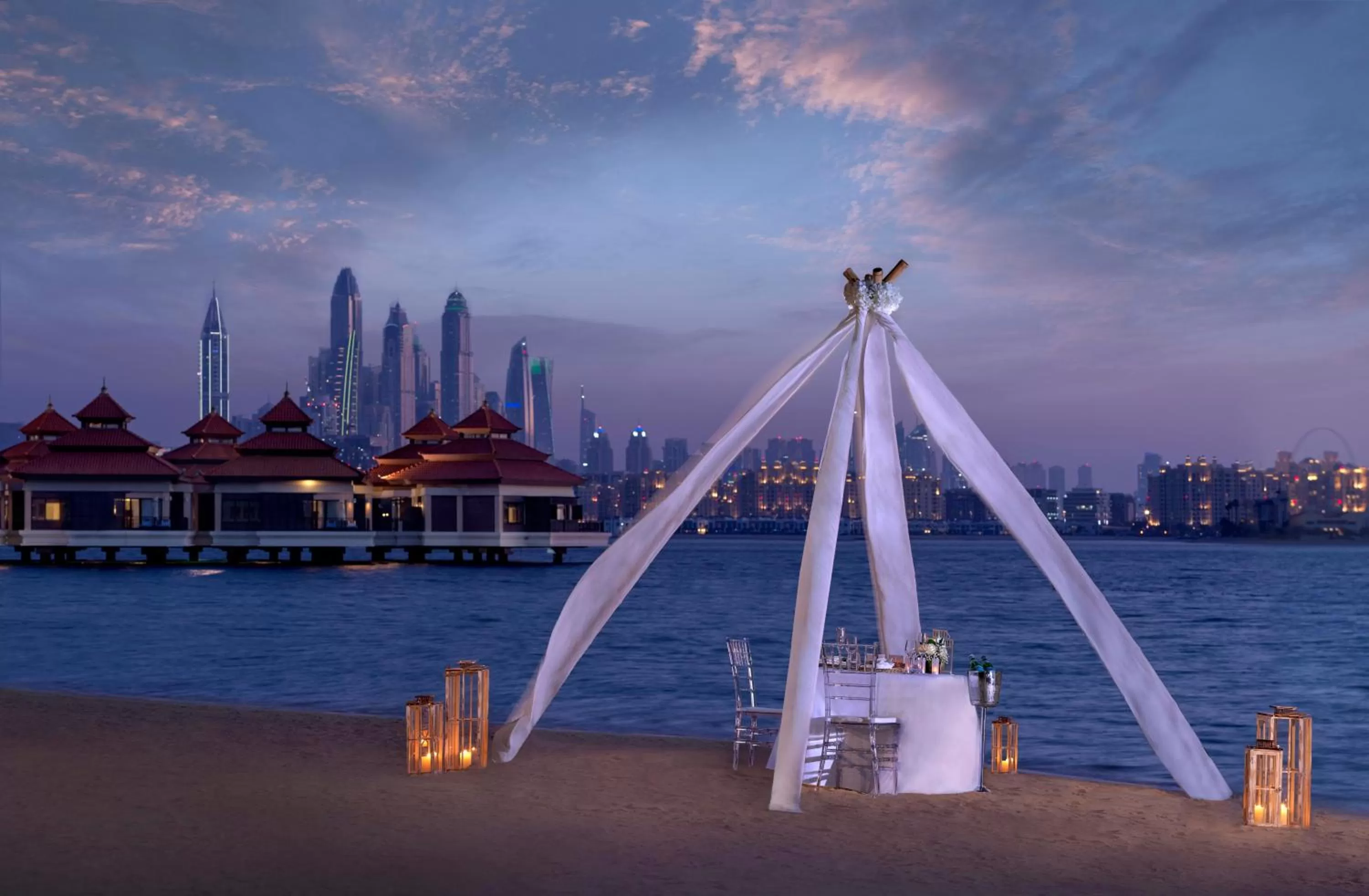 Beach in Anantara The Palm Dubai Resort