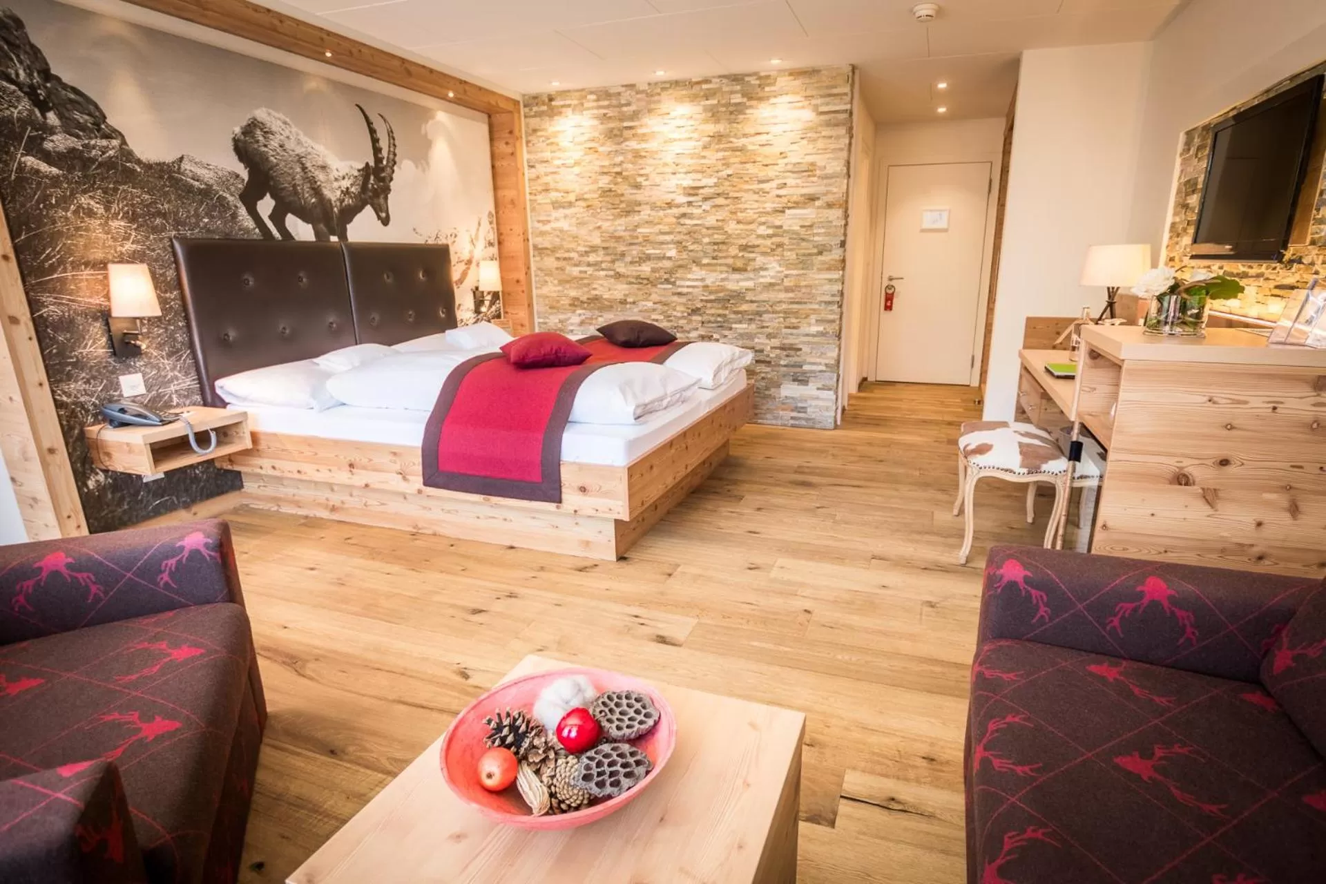 Bed in Blatter's Arosa Hotel & Bella Vista SPA