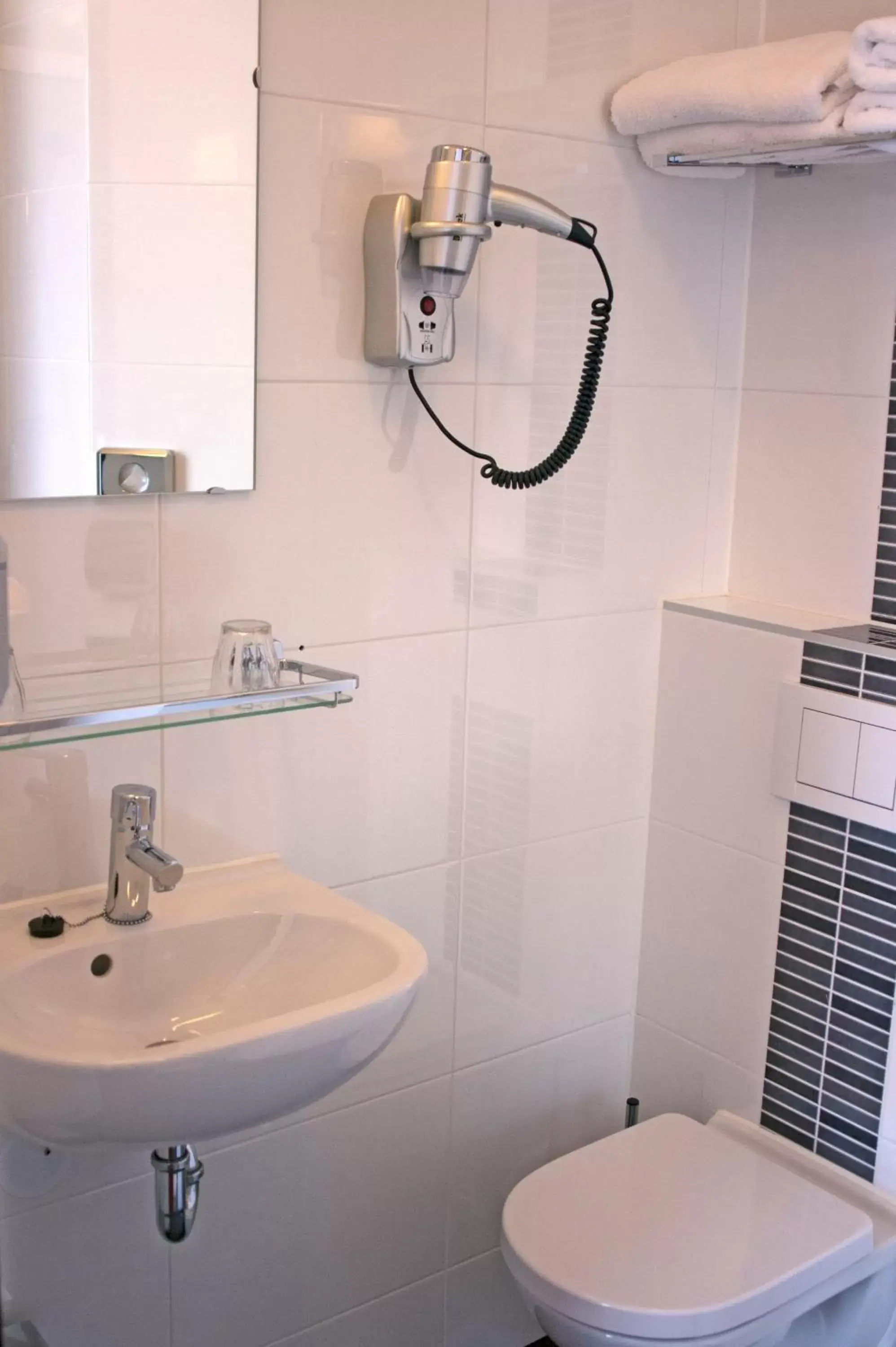 Single Room in Hotel Allure Single Room in Hotel Allure