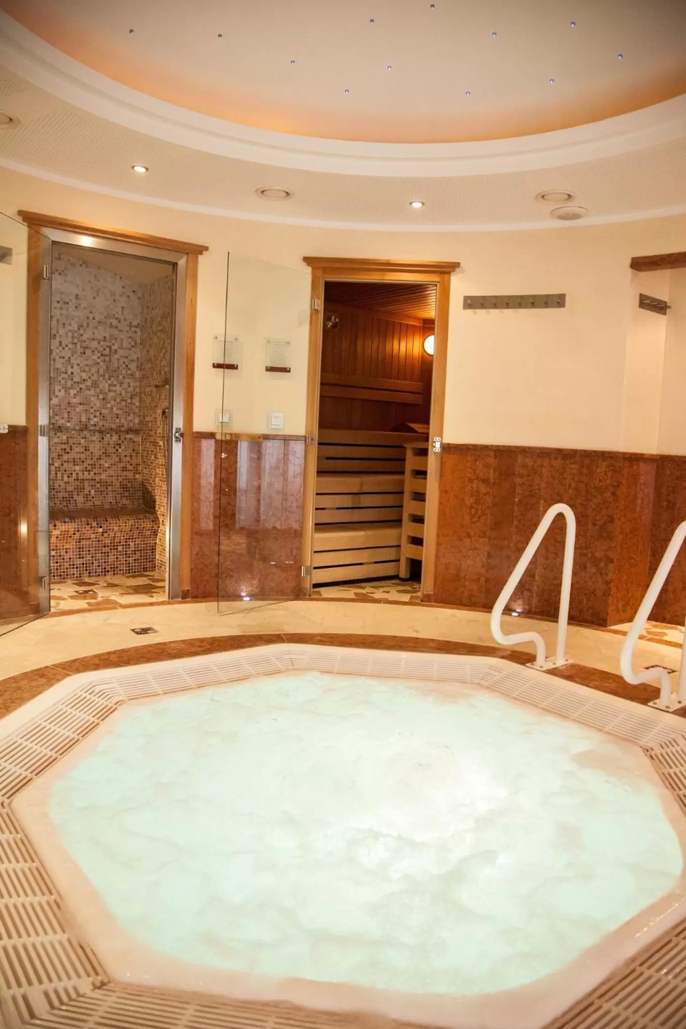 Spa and wellness centre/facilities in Tinschert Hotel-Restaurant-Partyservice