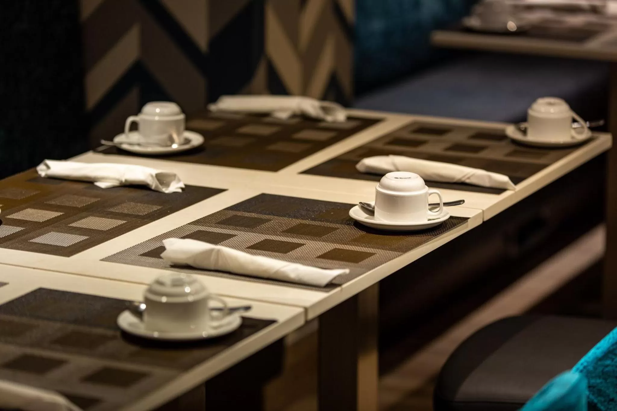 Restaurant/places to eat in Holiday Inn Toronto Downtown Centre by IHG