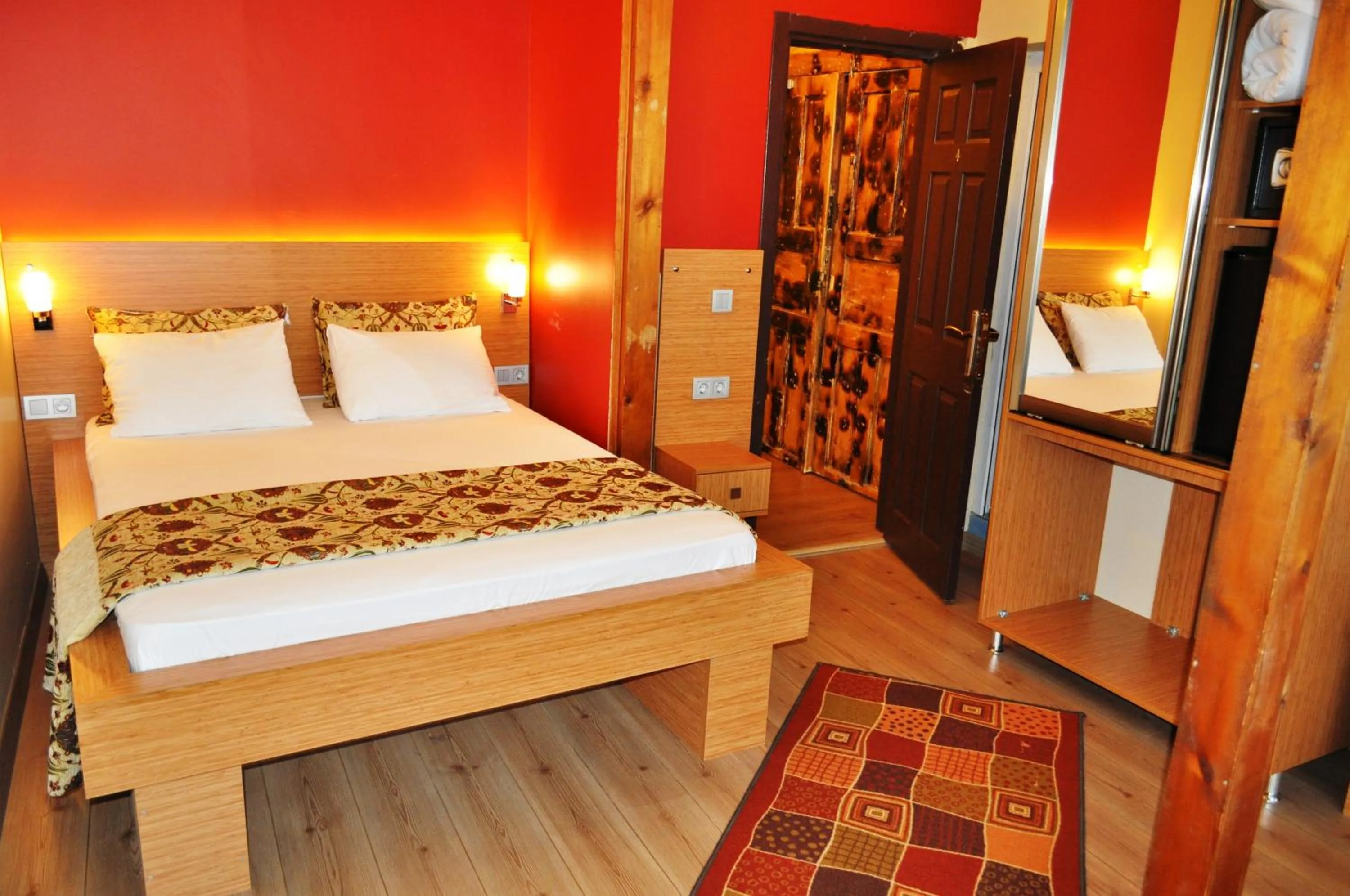 Photo of the whole room, Bed in Antique Hostel