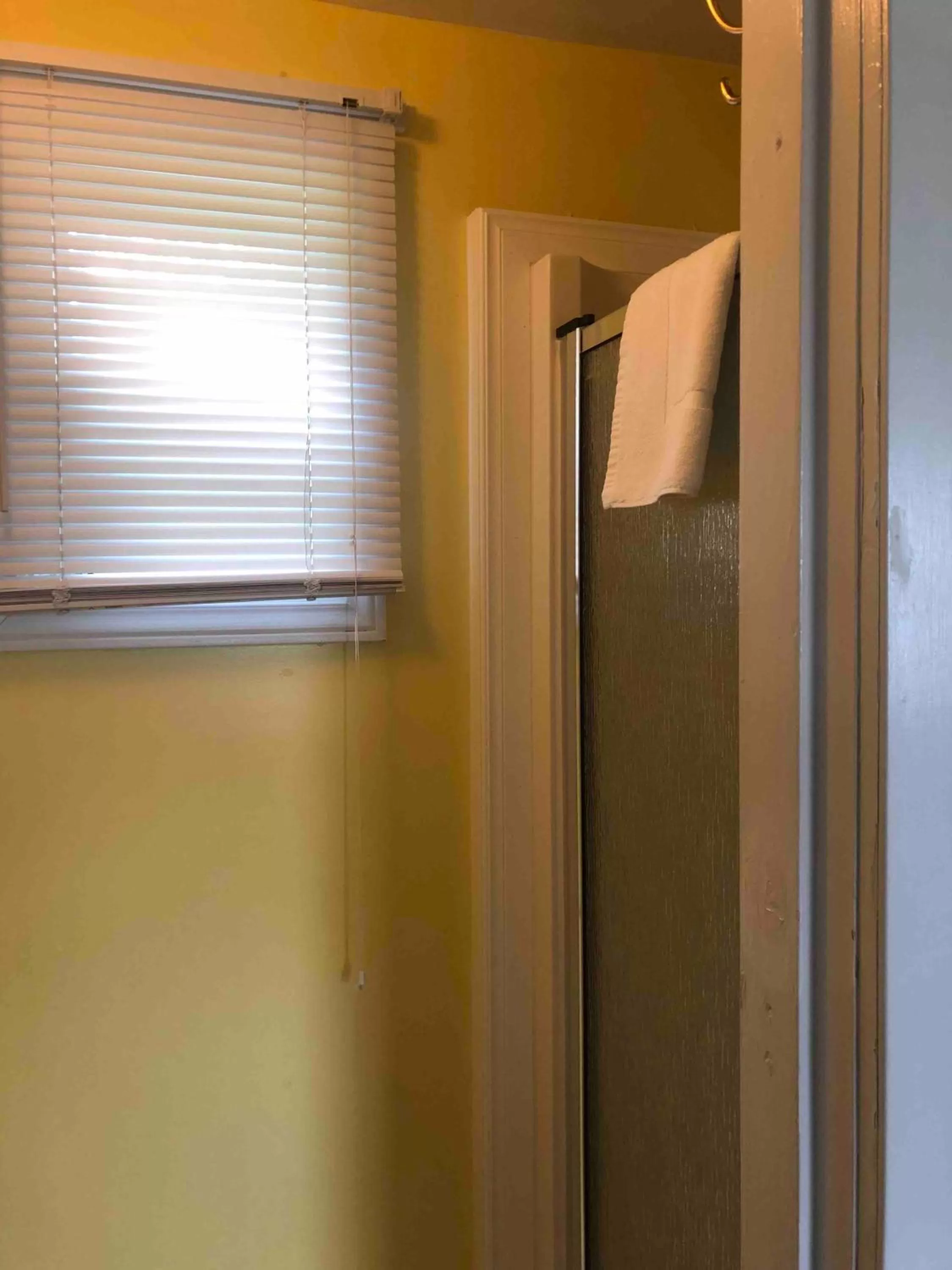 Lakelawn B&B and Motel