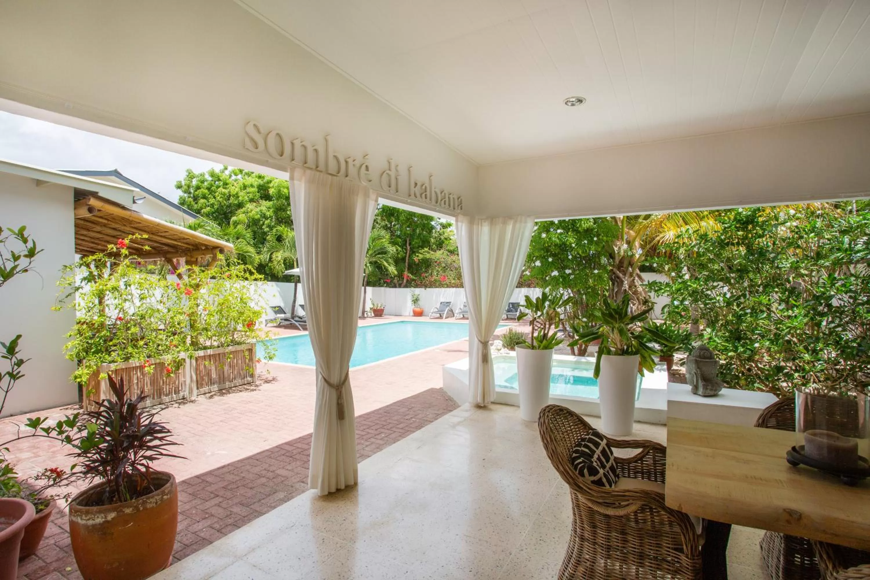 Patio in B&B Sombre di Kabana