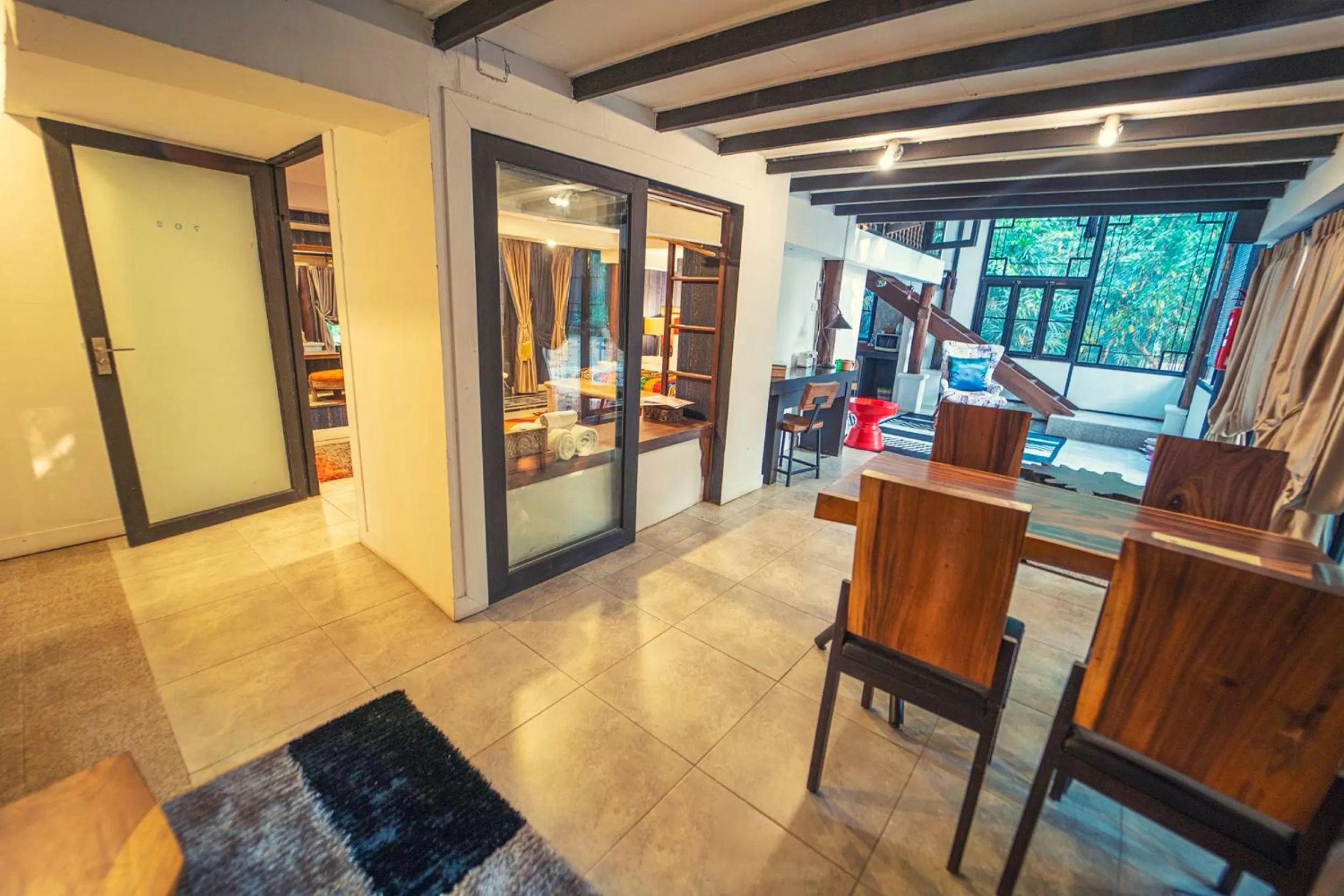 Living room in Baan Suan Residence เฮือนพักบ้านสวน