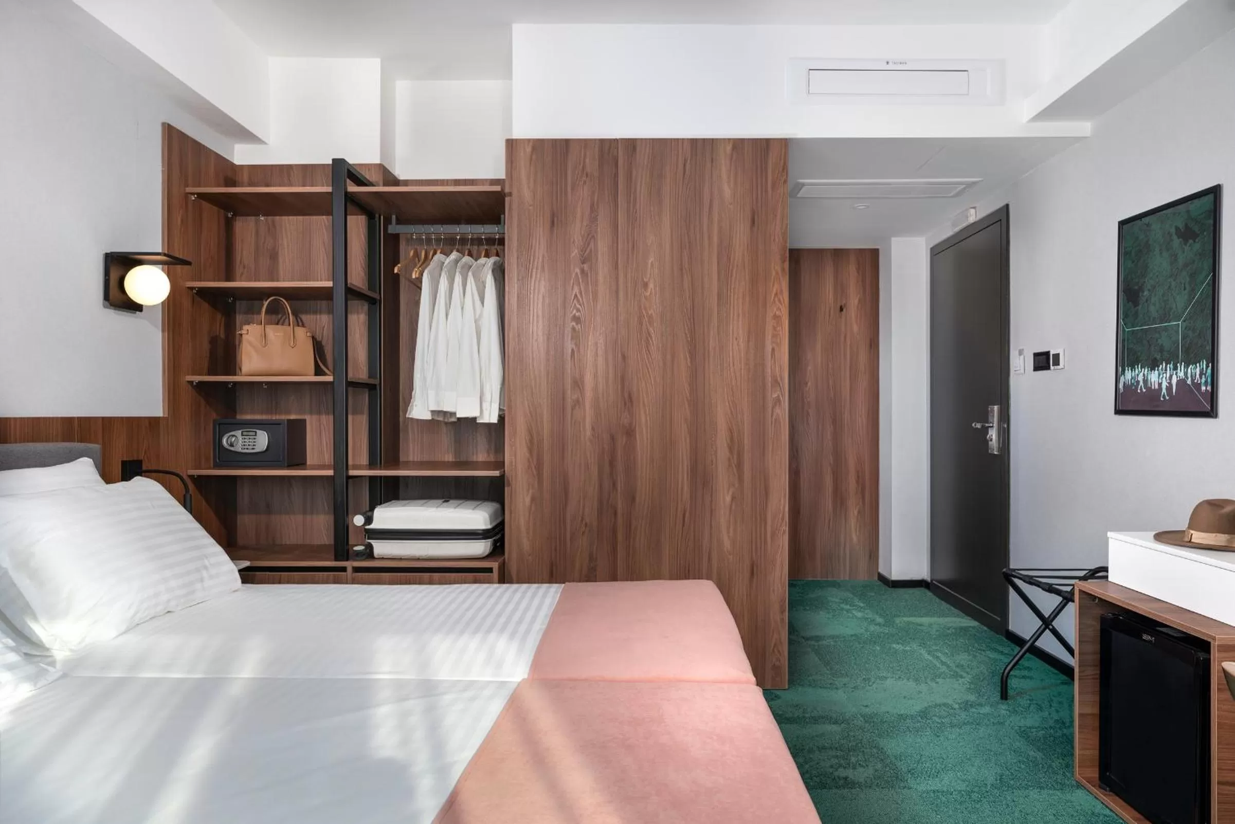 Photo of the whole room, Bed in Hotel Tim's